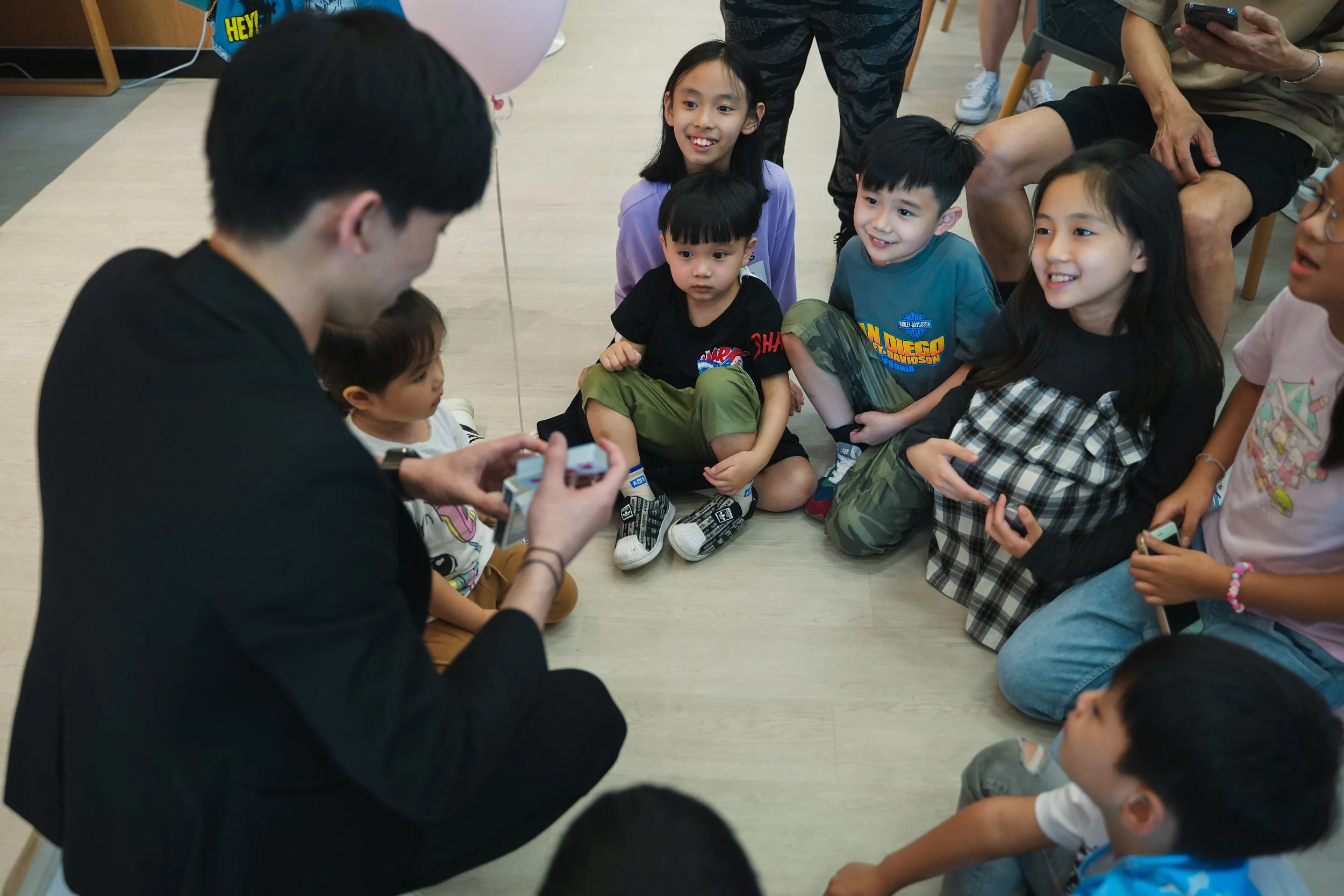 Macau magician Matt Tran kid's magic 澳門魔術師小朋友生日會魔術 Kid Party magic.jpeg