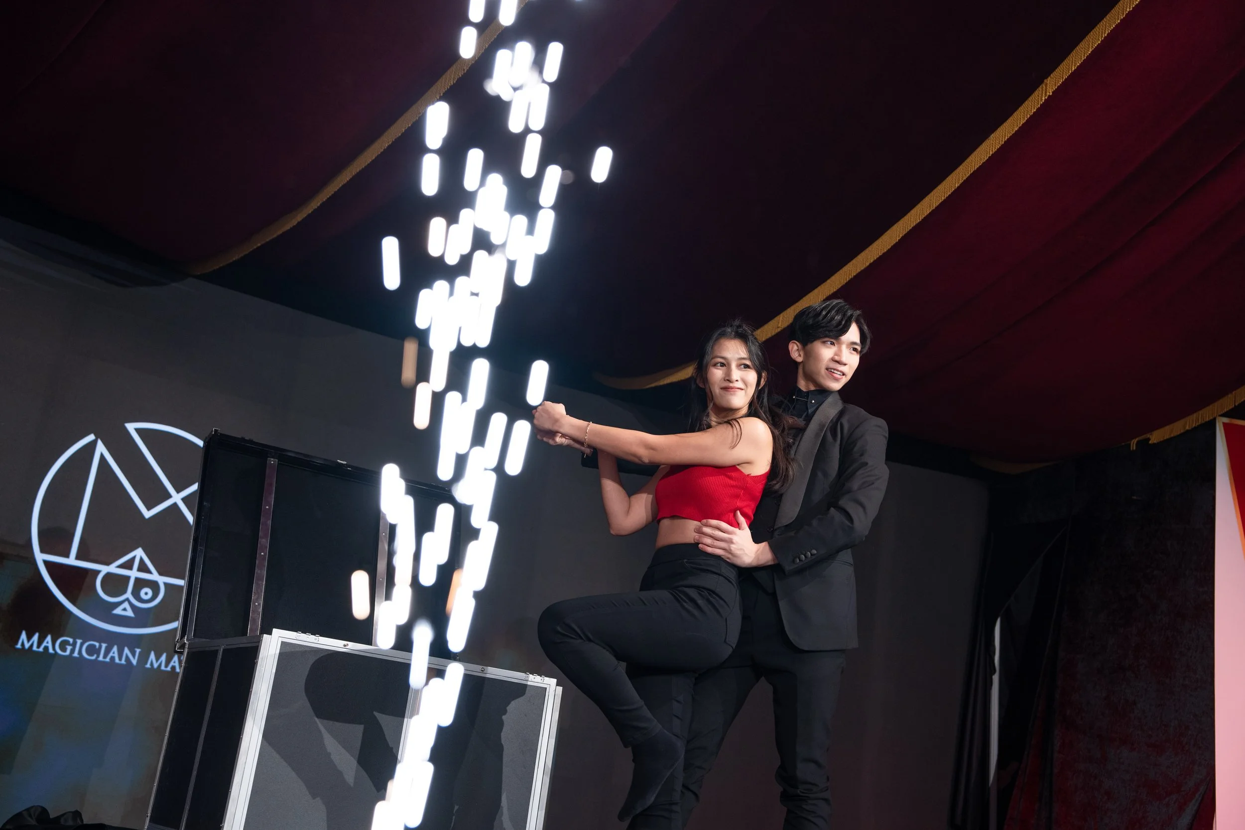 Macau magician Matt Tran stage illusion magic 澳門魔術師Matt 大型幻象魔術表演 刀鋸美人 wynn macau.jpg