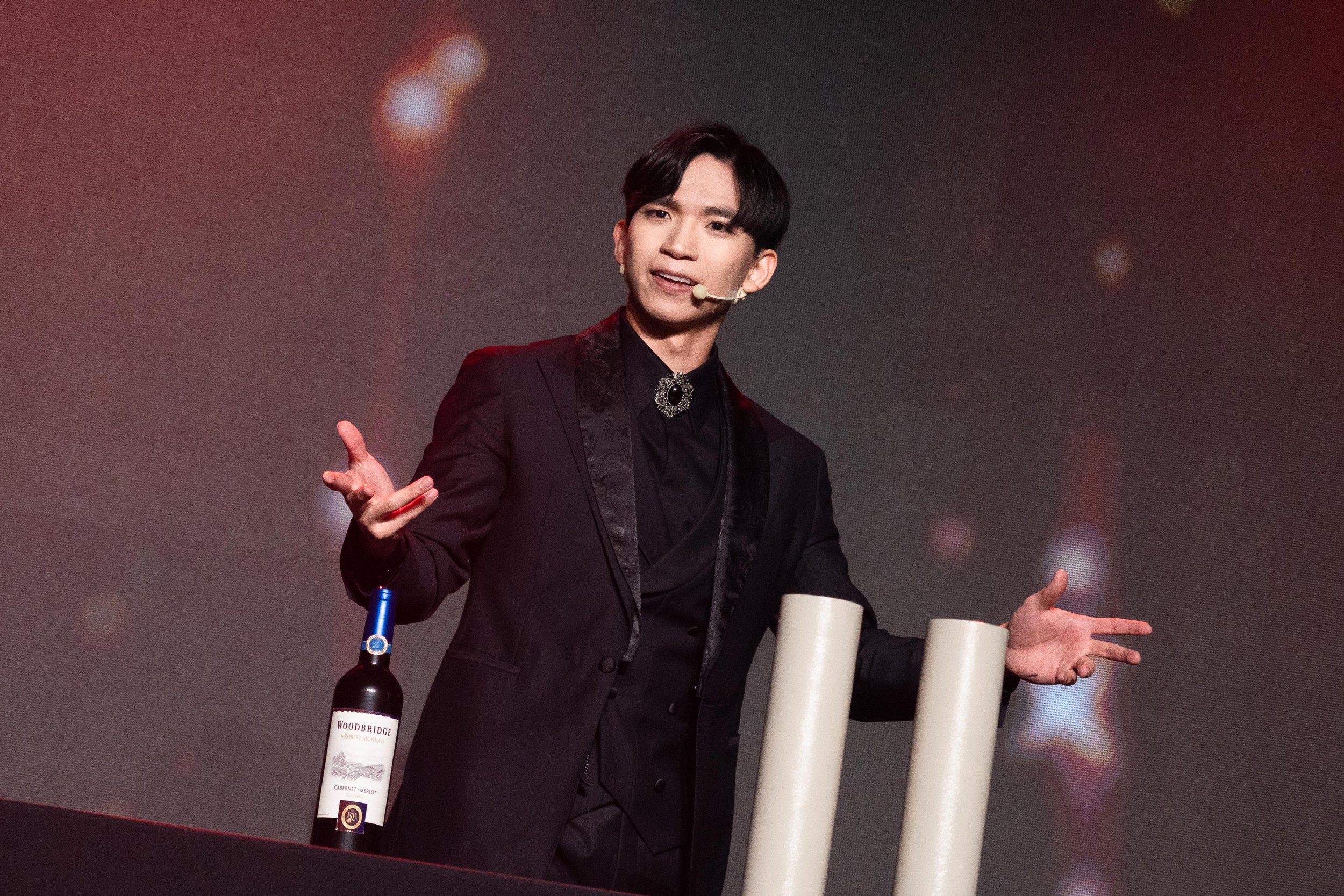 Macau magician Matt Tran Stage Interactive magic 澳門魔術師Matt 舞台互動 魔術表演 AIA 週年 晚宴 頒獎禮 新濠影匯 AIA Annual Award Presentation Gala Dinner Studio City.JPG