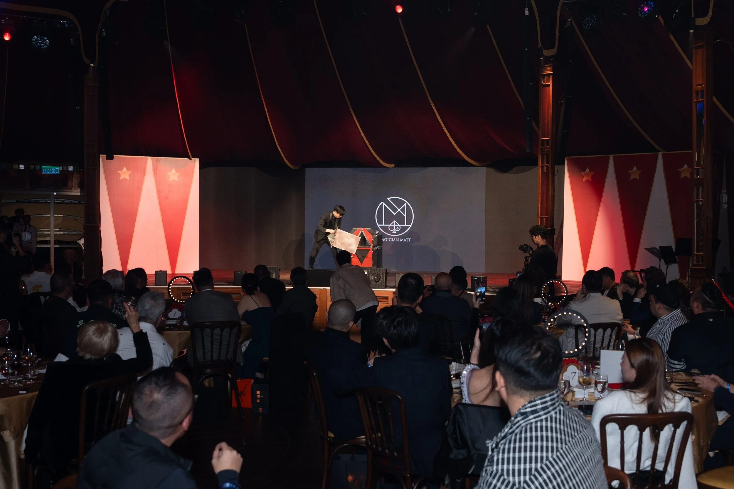 Macau magician Matt Tran stage illusion magic 澳門魔術師Matt 大型幻象魔術表演 刀鋸美人 wynn macau.jpg