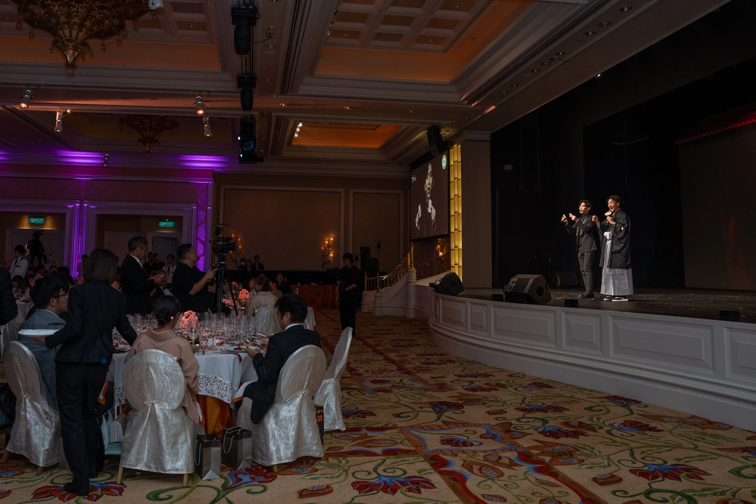 Macau magician Matt Tran stage interactive magic 澳門魔術師Matt 舞台互動魔術表演 wynn macau 永利澳門.jpg