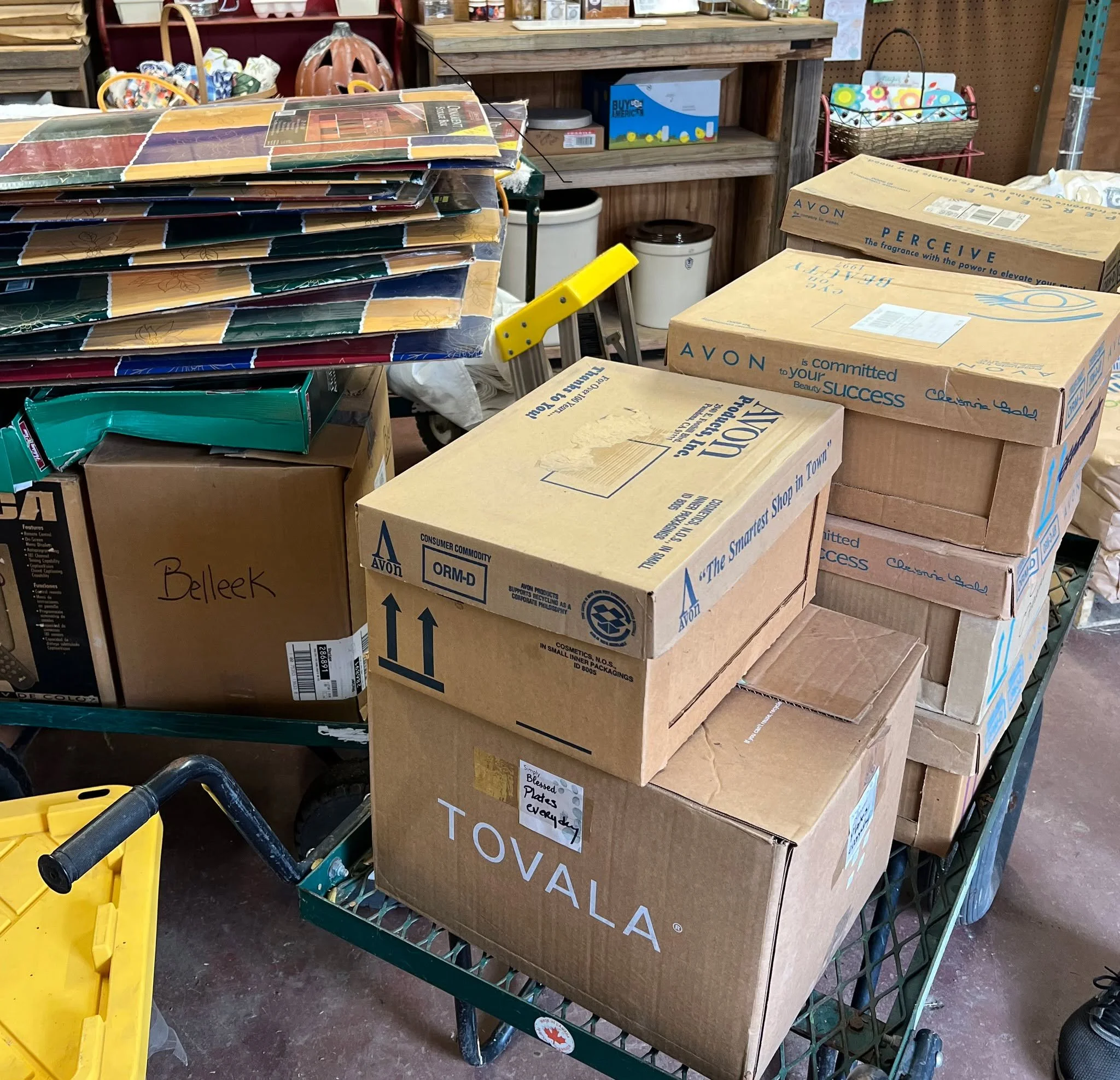 Holiday donations coming in strong 🎄

We are usually a little nervous when we start a commitment like this: would people still want to donate? Did we clean everyone out last year? 40 decorated trees feels like a big goal.

Well, your boxes are rolli