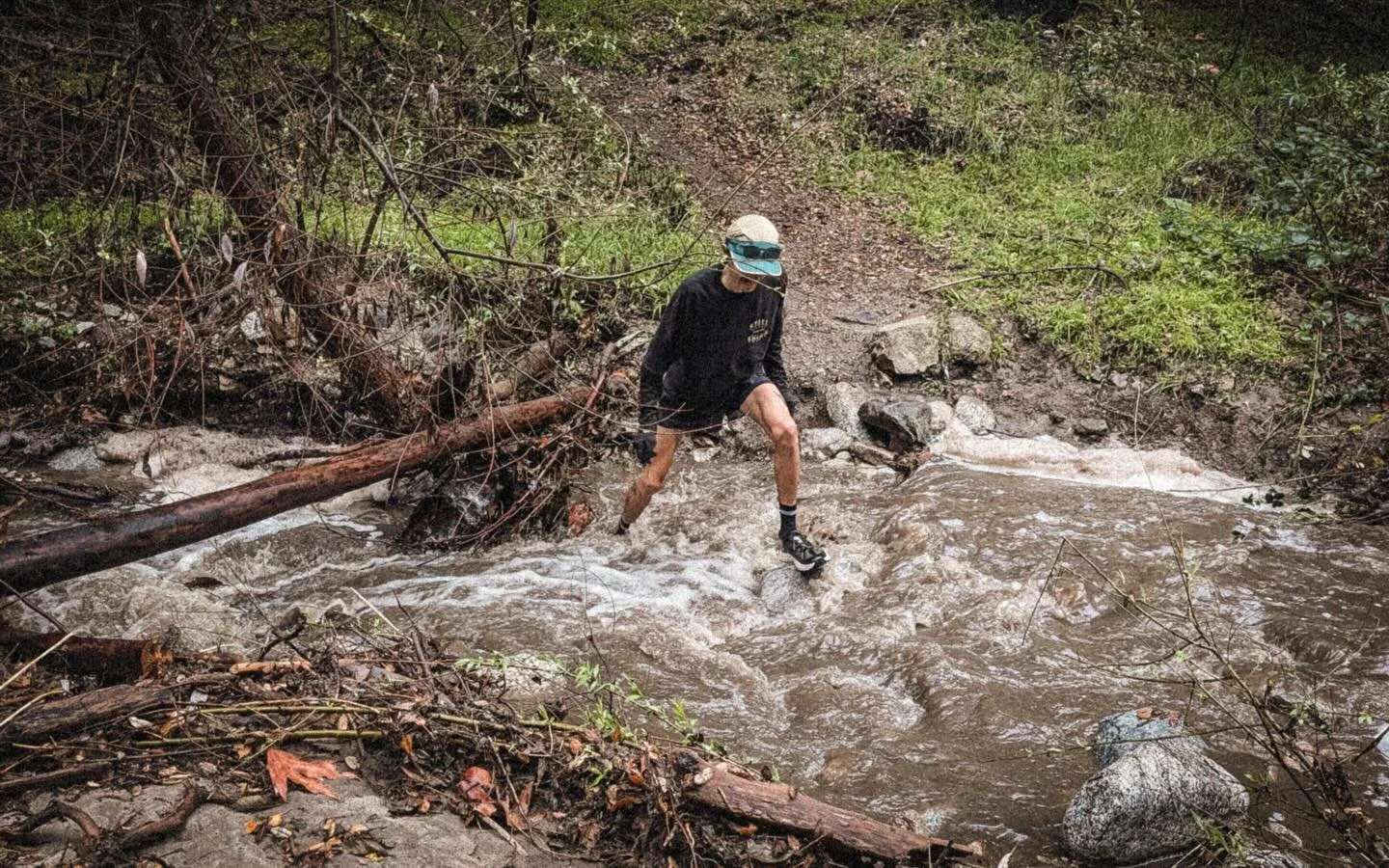 the sound of atmospheric puddles embracing