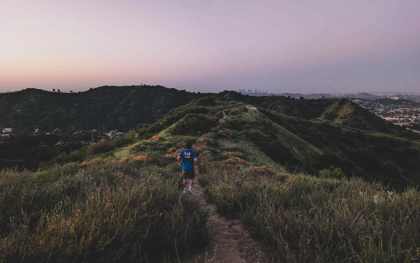 ⚡️⚡️⚡️
left alone with the sound of some crunchhhhugh