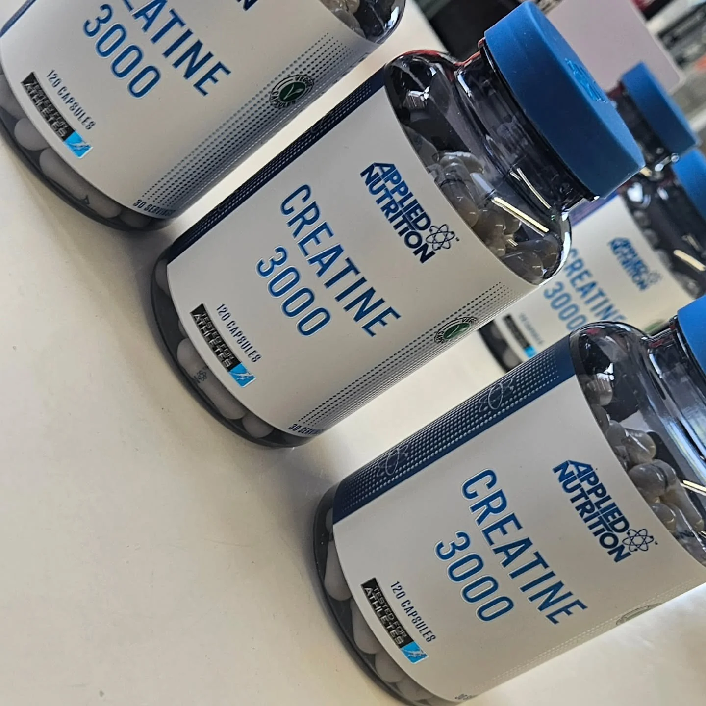#proteinshack_ free pot of creatine caps with any protein purchased this weekend guys limited stock 👍🏻