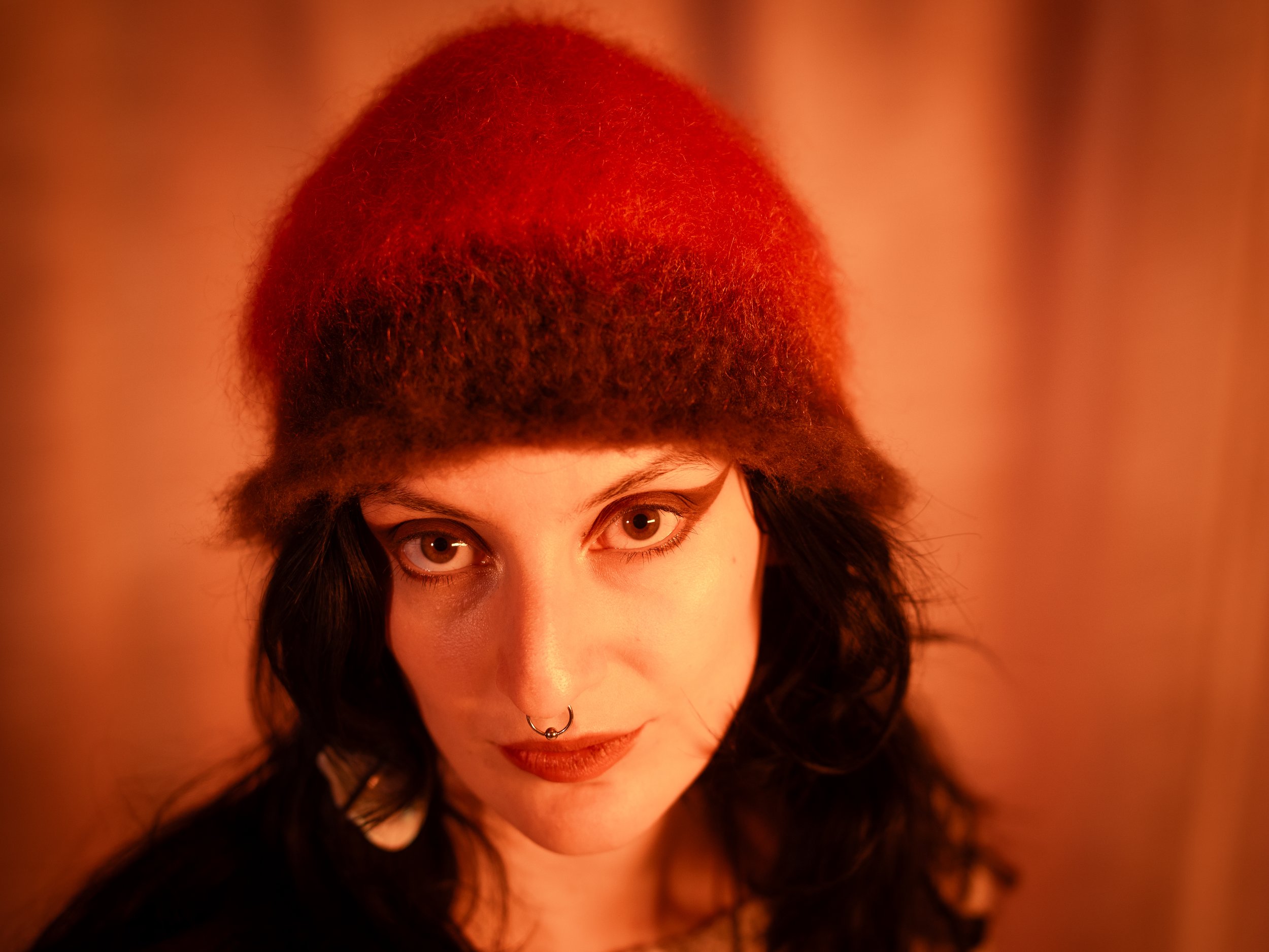 Arbois beanie red 1.jpg