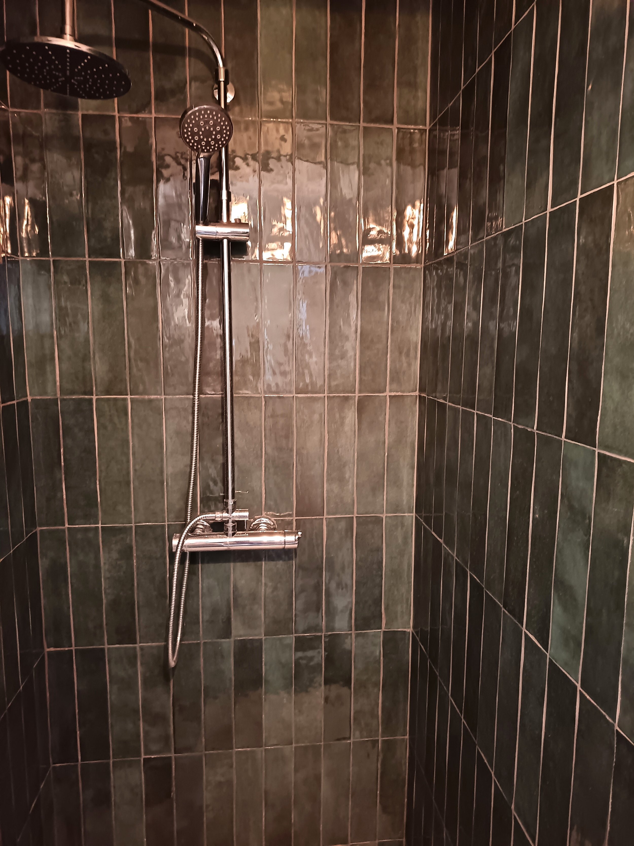 Pose de carrelage douche