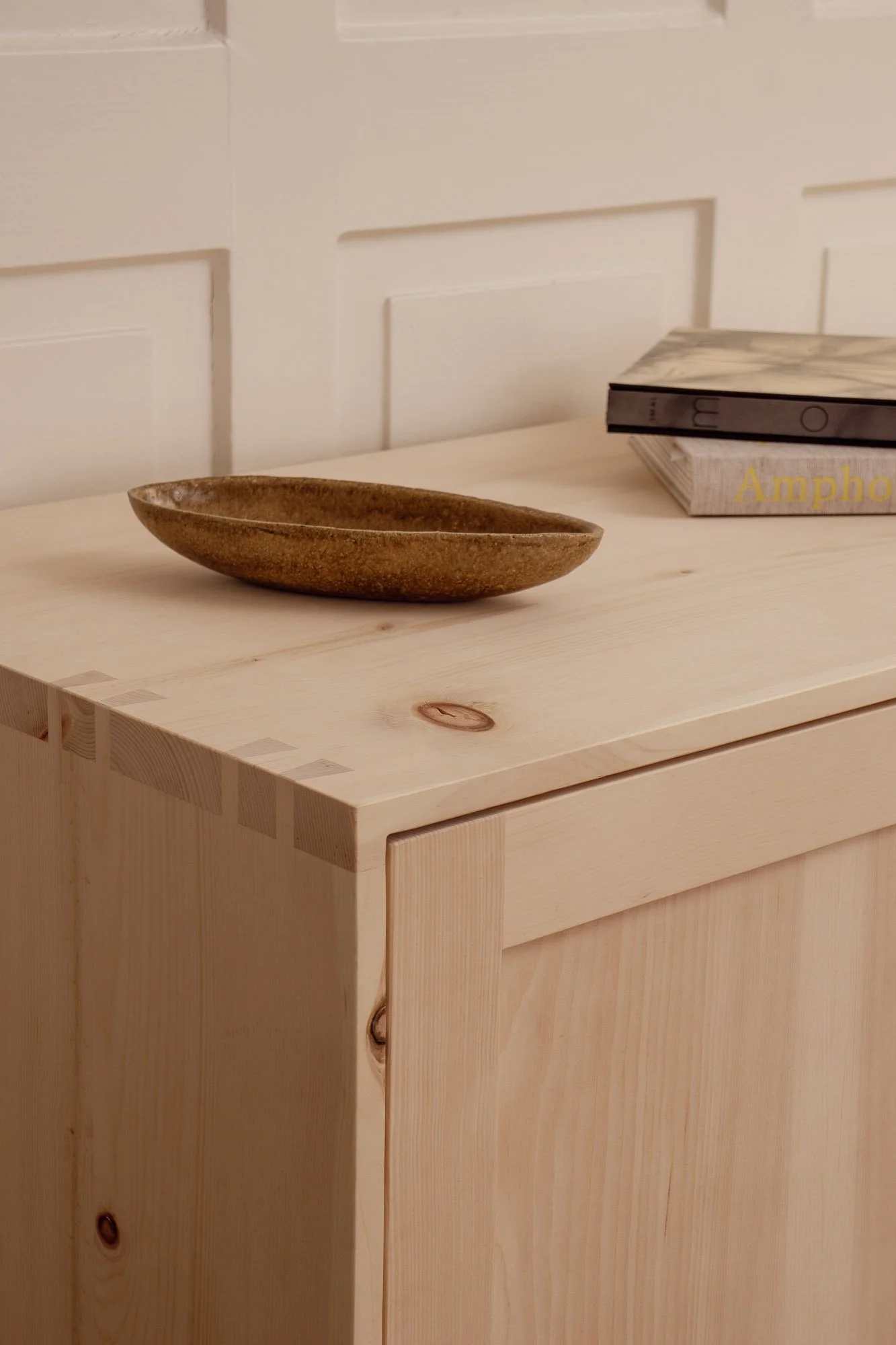 Sideboard aus Arvenholz