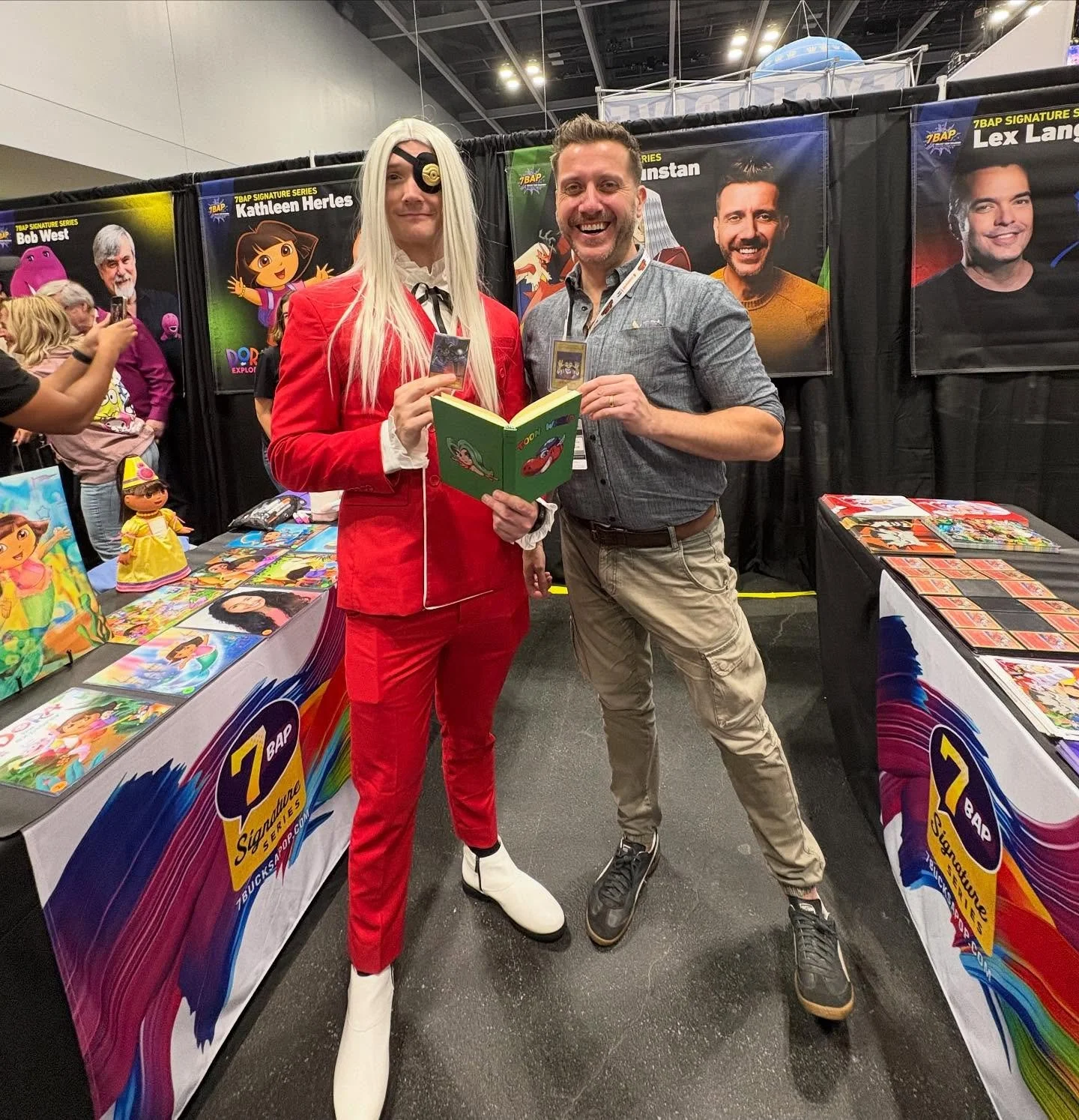 This outfit blew my mind @mikeyvests !!! The best!!! AMAZING!!! #maximillionpegasus #yugioh #nycc #nycc2025