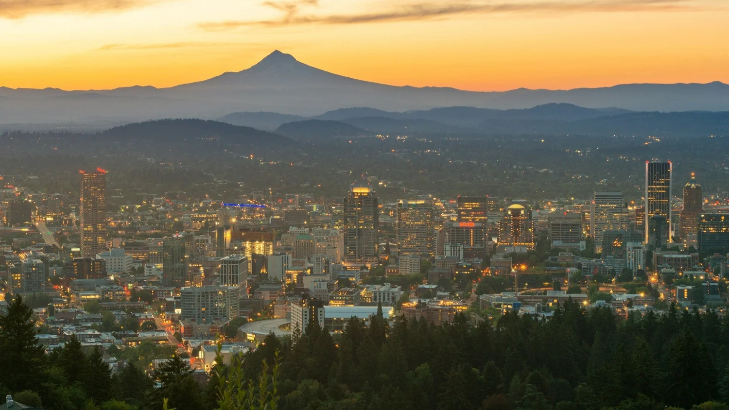 Downtown skyline in Portland showcasing real estate market opportunities