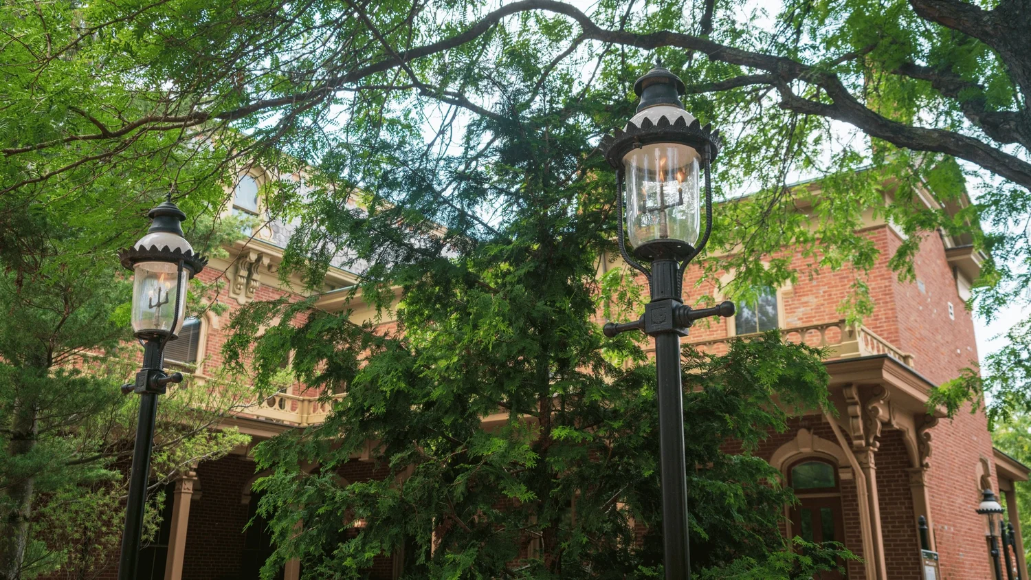 Downtown skyline and streets in Canton showcasing real estate market opportunities