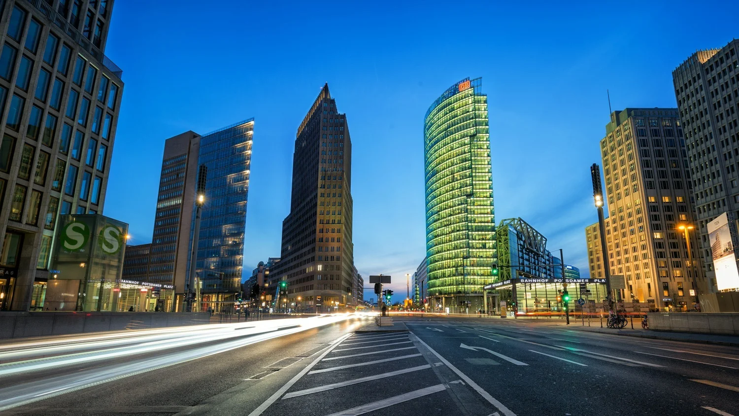 Skyline in Fort Worth showcasing real estate market opportunities