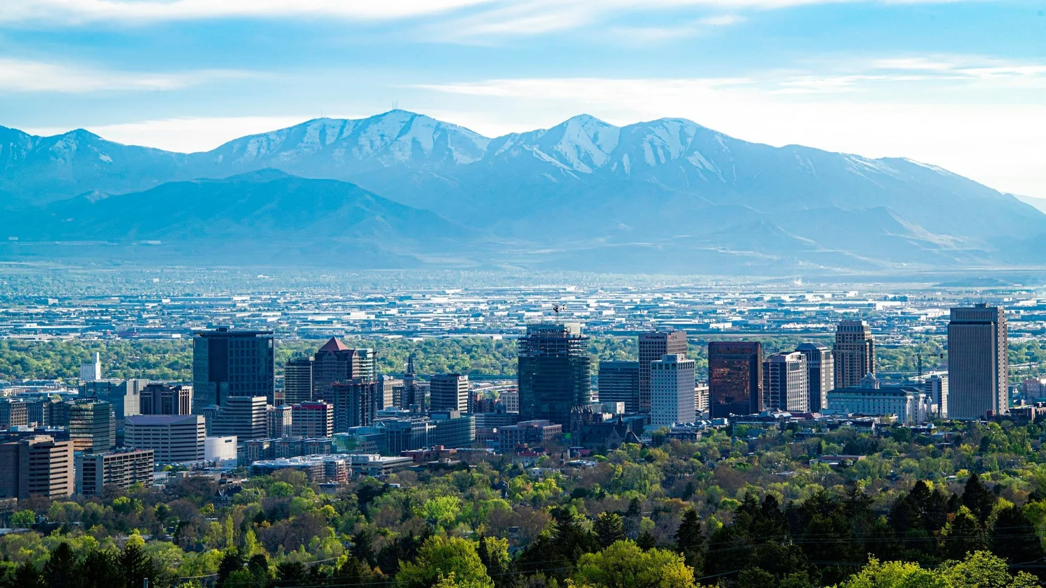Skyline and Wasatch foothills in Salt Lake City showcasing real estate market opportunities