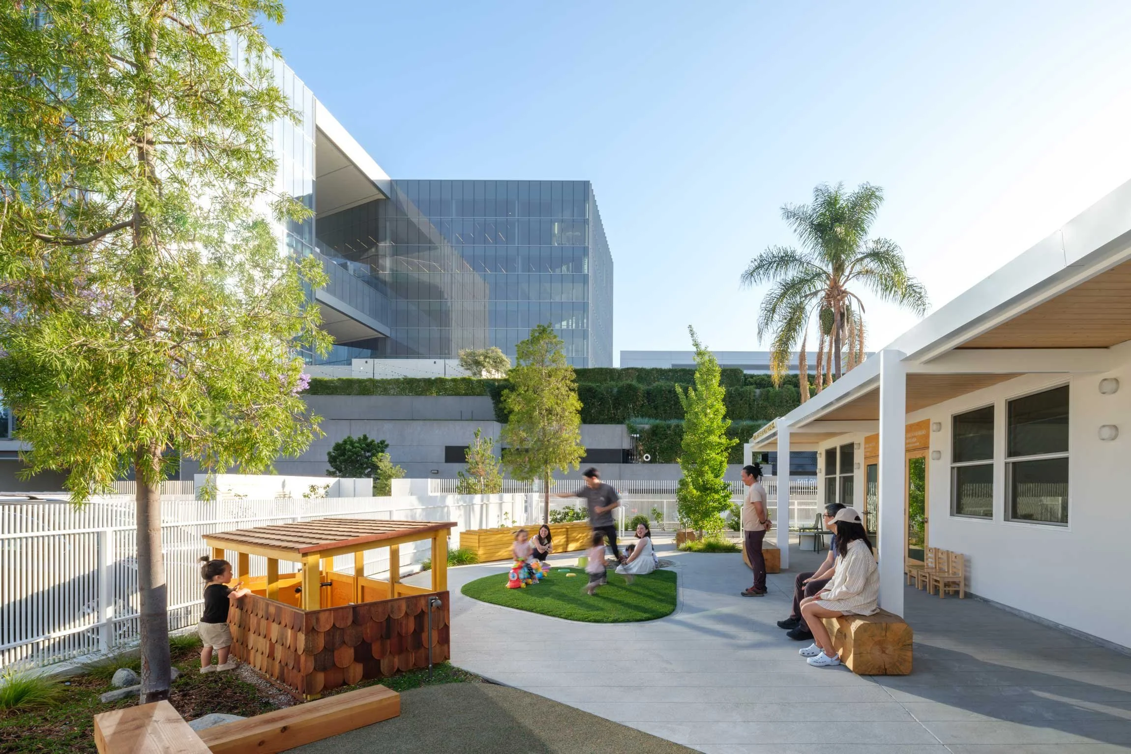 Japanese Institute of Sawtelle
  Community 