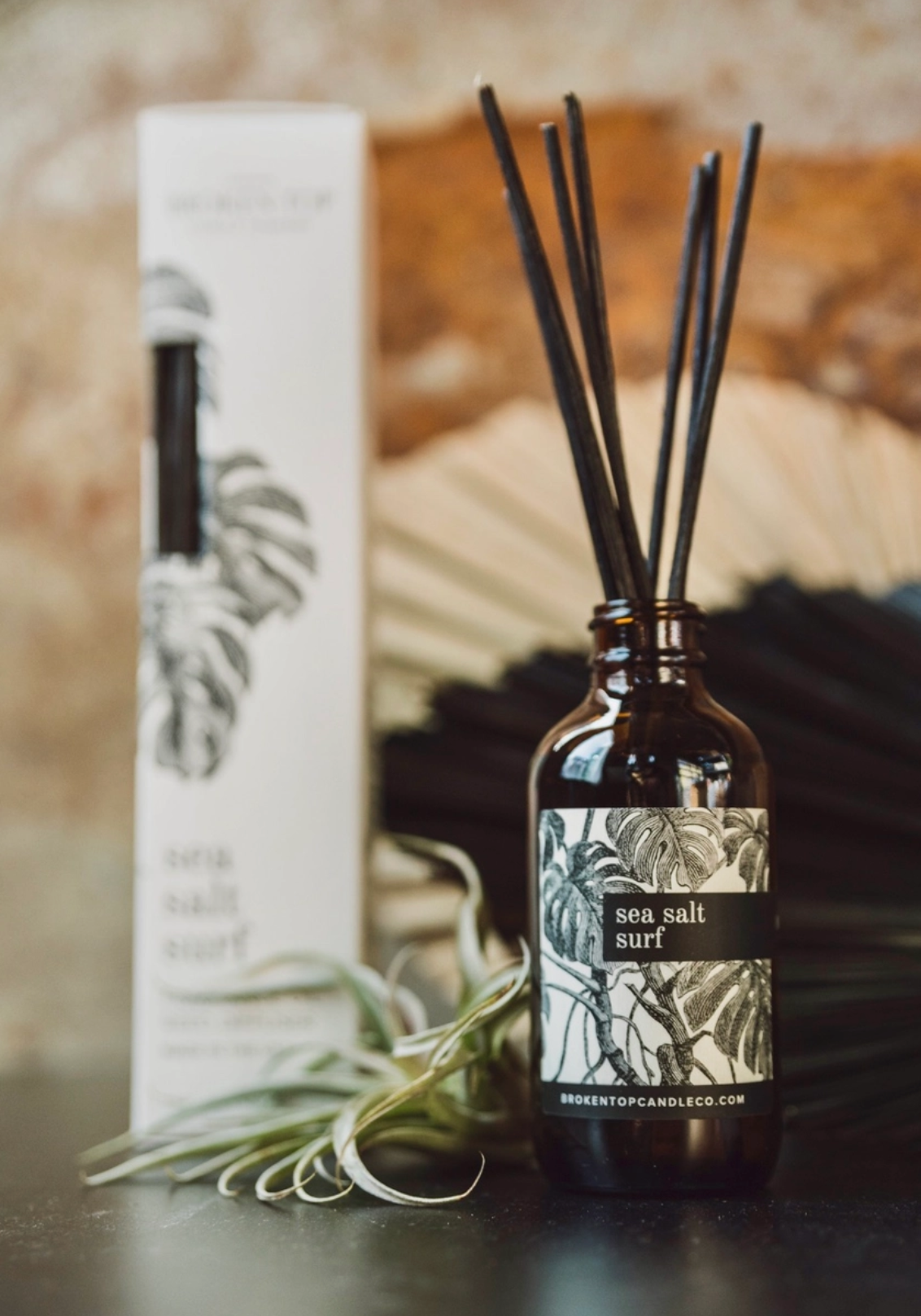 Sea Salt Surf Reed Diffuser 3.png