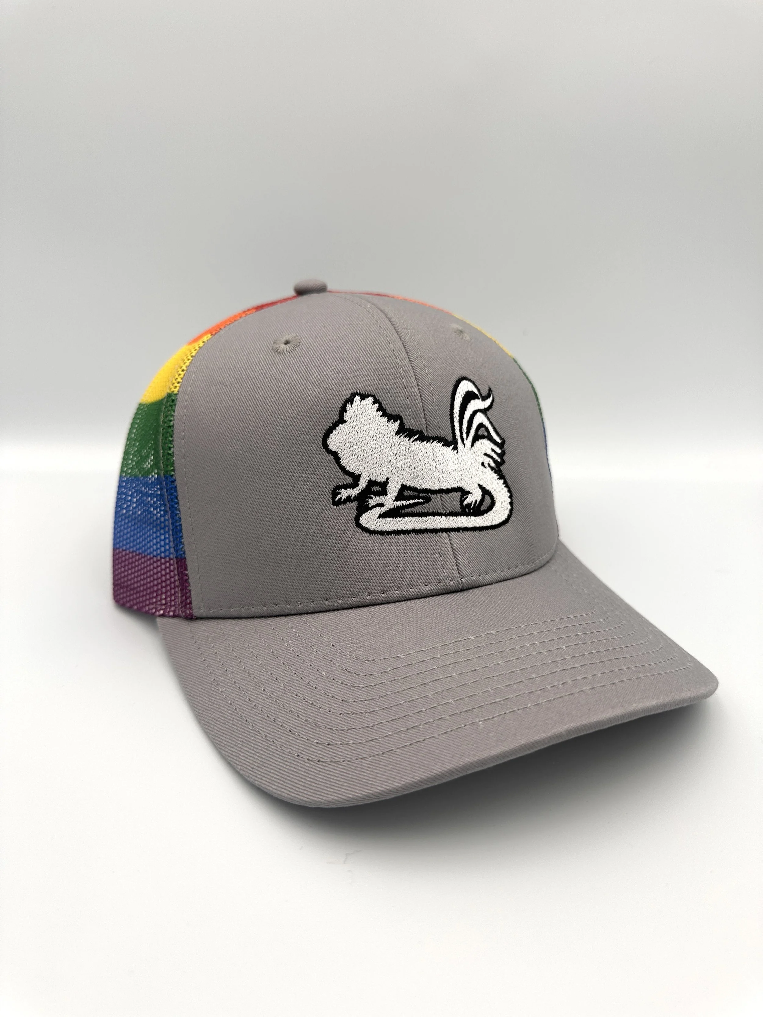 Gray Pride Chiguana Hat | Rainbow Back