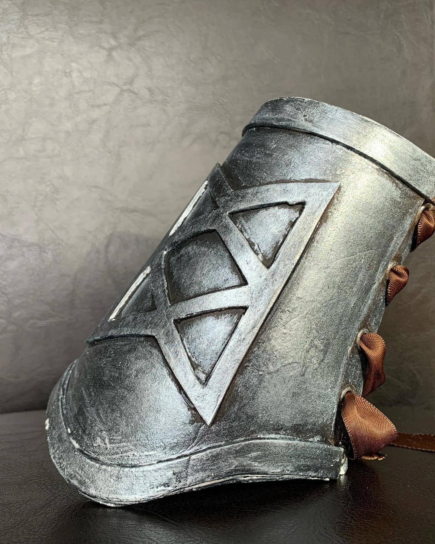 Not all exits are made equal 

Adventure Zone Balance bracer

#taz #theadventurezone #tazbalance #cosplayarmour #cosplay