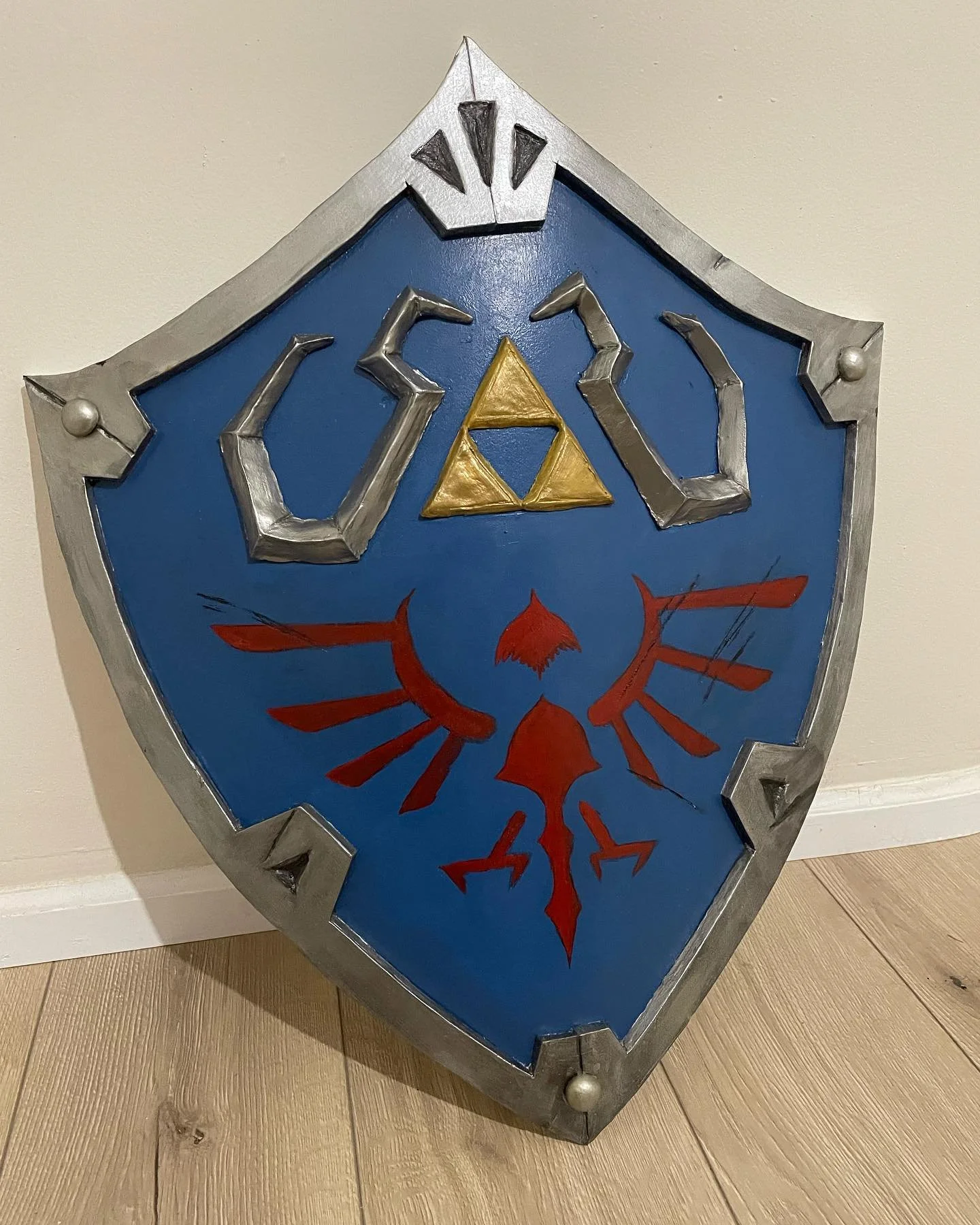 as link would say, hyaa-hyp-hit-haaat-kya-ha

Hylian shield made by me

#loz #oot #prop #cosplay #cosplayprop