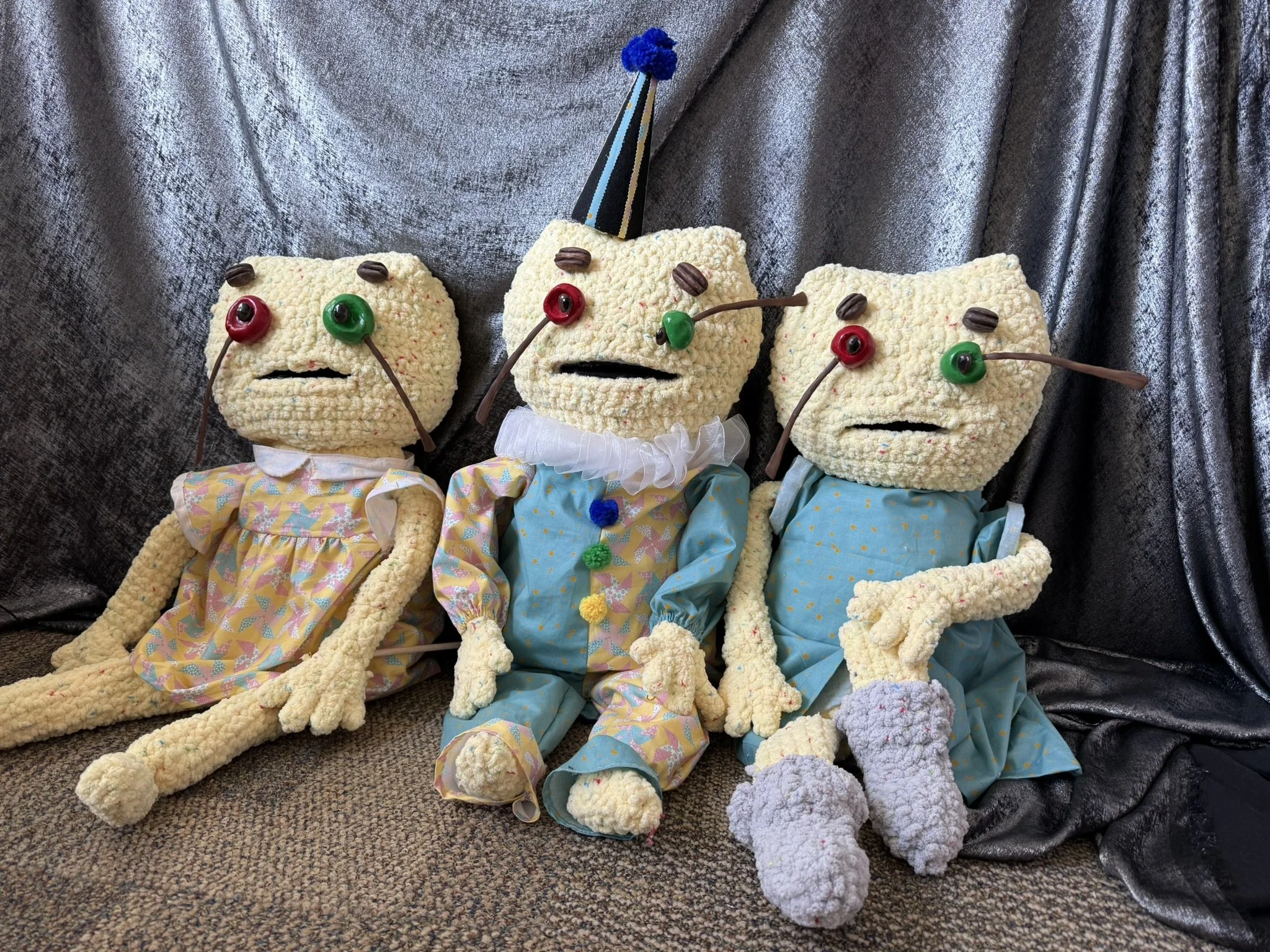 Hand Rod Puppets | Yarn, Foam, Cotton | Fruitcake | Short Film | Dir. Lee Funnell