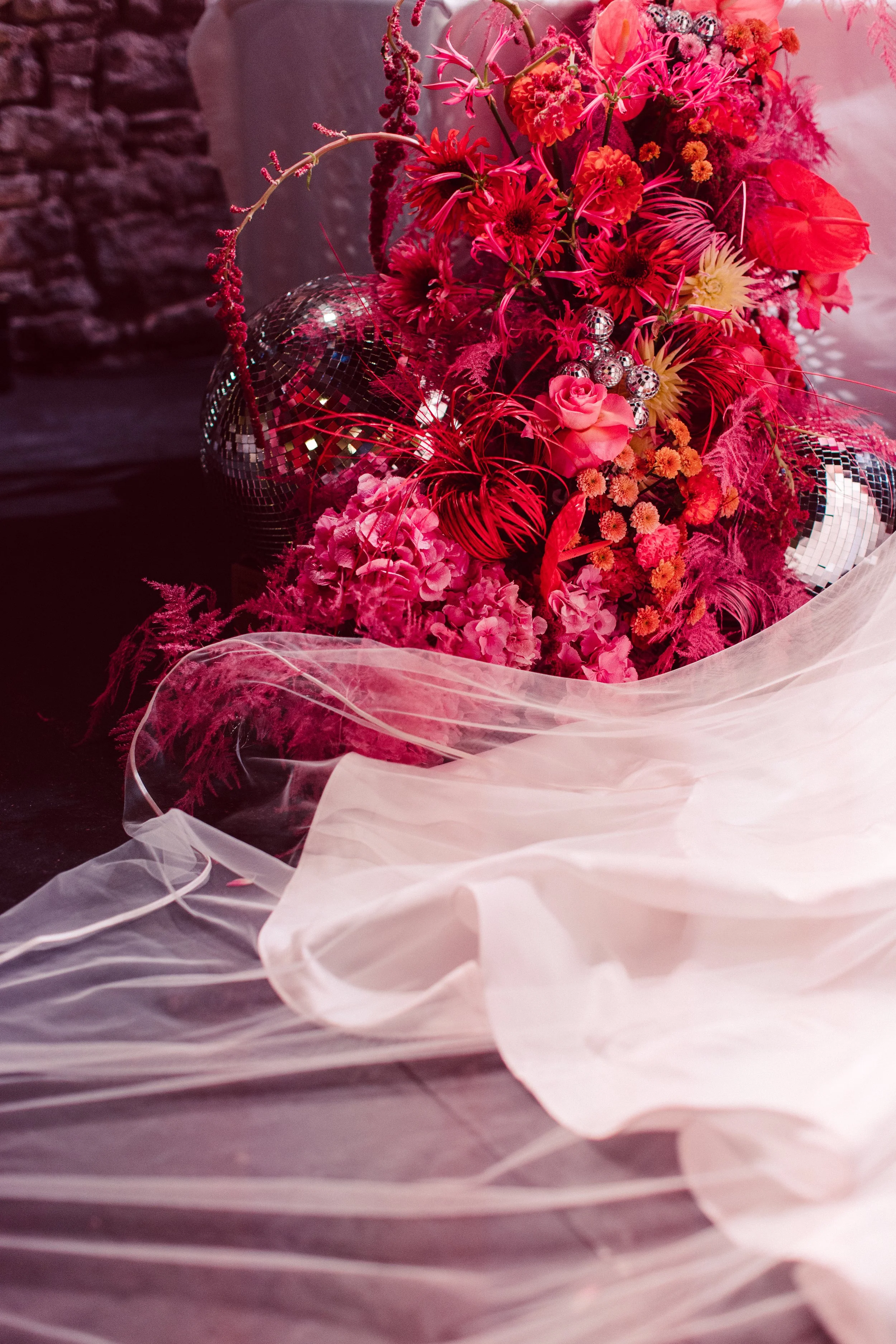E&I,EdinburghCityWedding,ScottishWedding_-81.jpg