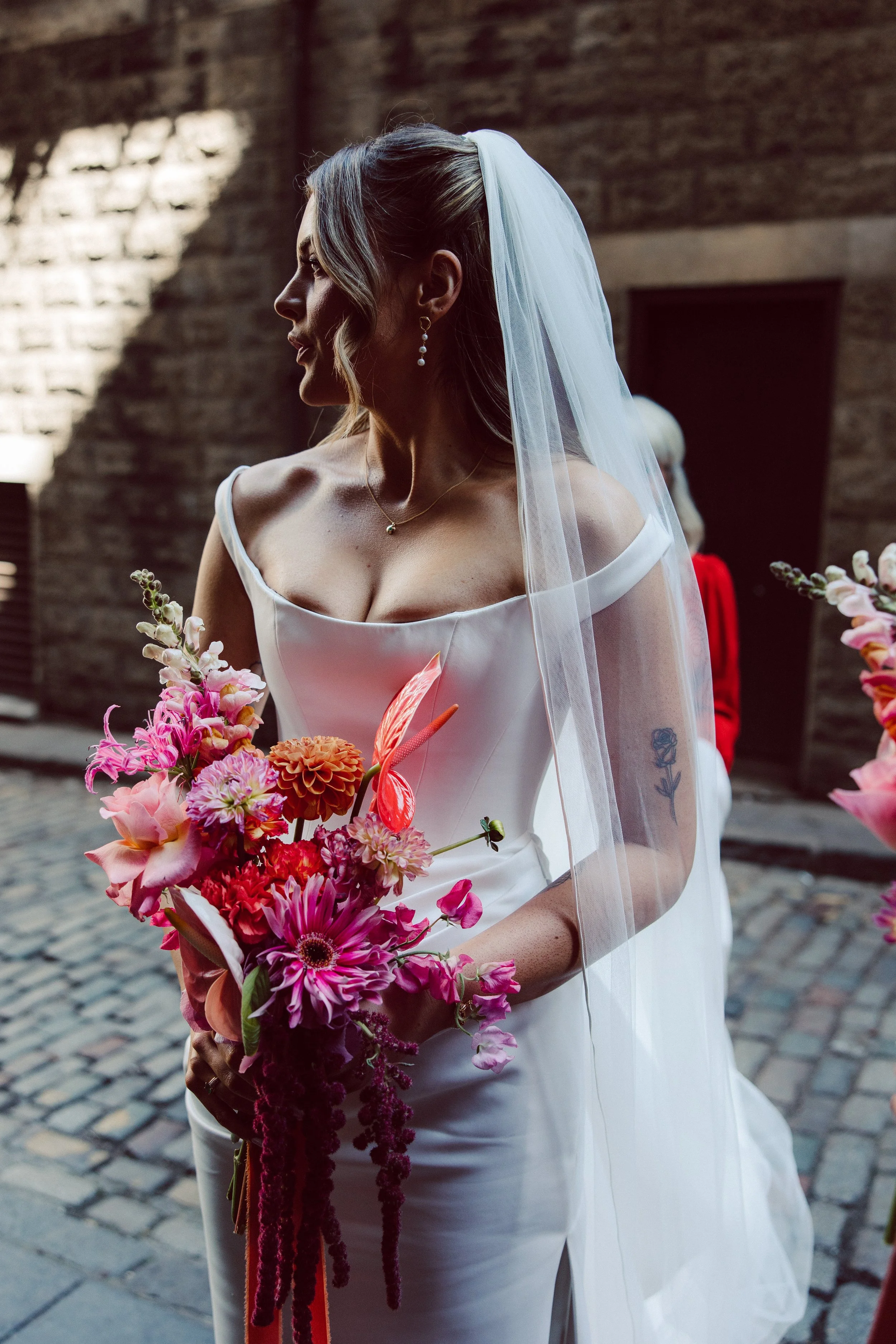 E&I,EdinburghCityWedding,ScottishWedding_-63.jpg