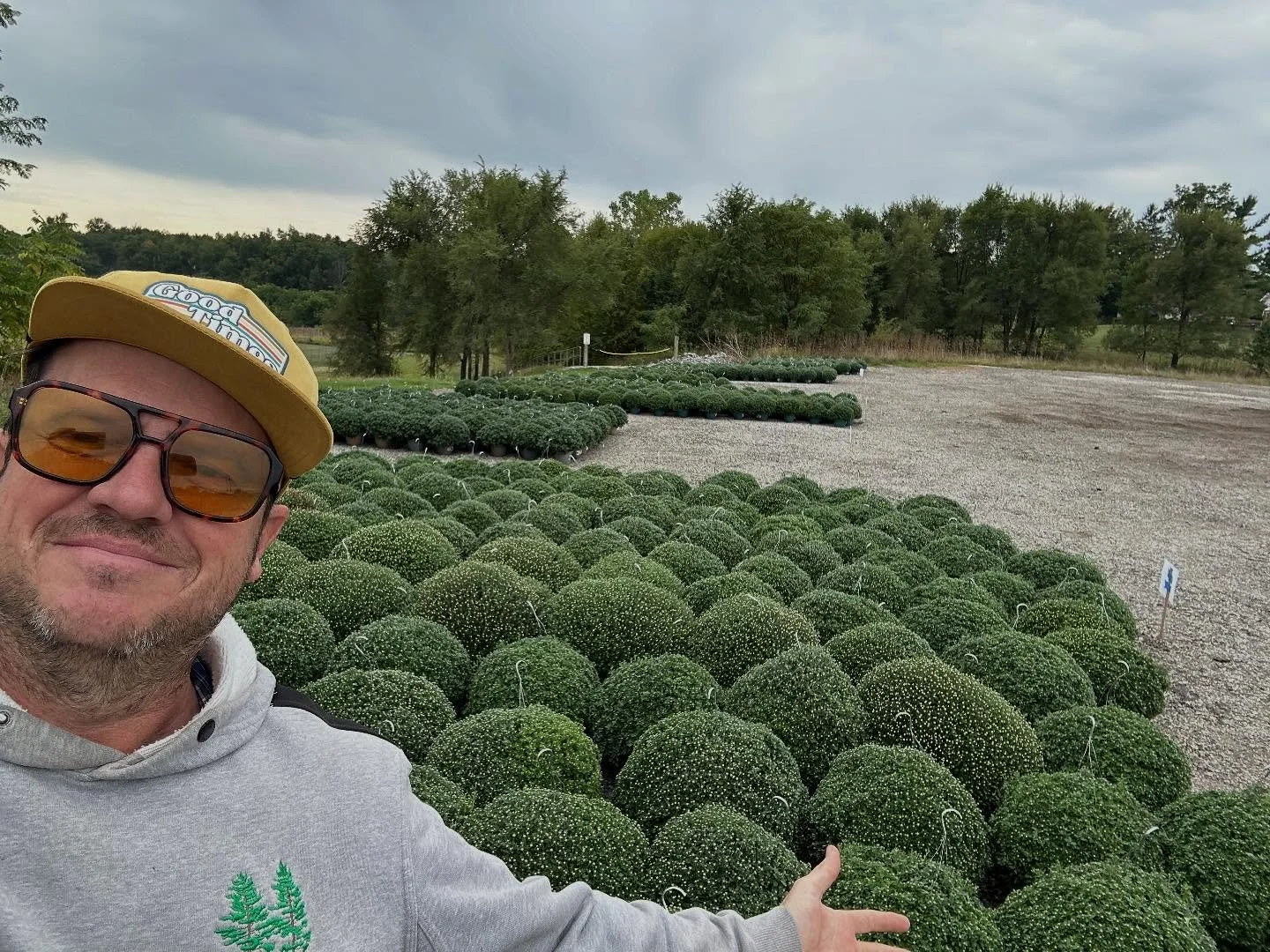 Around here, Mum is definitely the word. #goodtimes

#dirtroadnursery
#1200mums
#resourceoverretail 
#letsgethorticultural 
#westfremontindiana