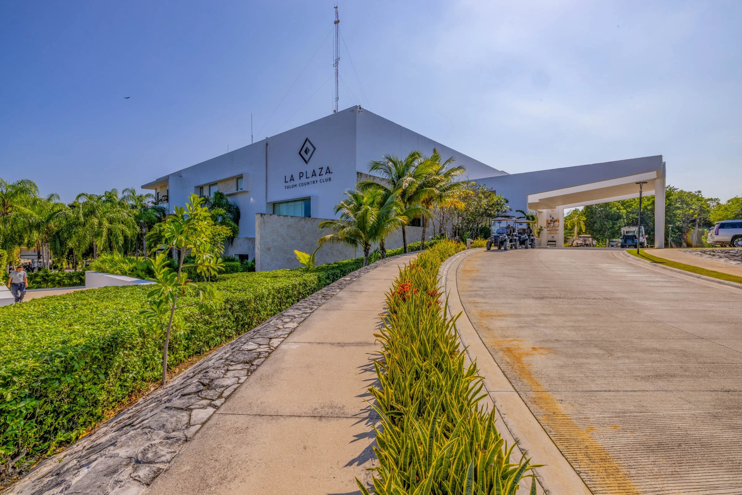 Community Amenity - La Plaza