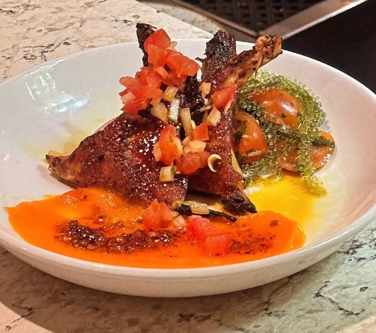 @royshawaii bring the flavor with some 🔥kanpachi kama and a nice little Kona Green Caviar tomato salad. Beautiful plate!