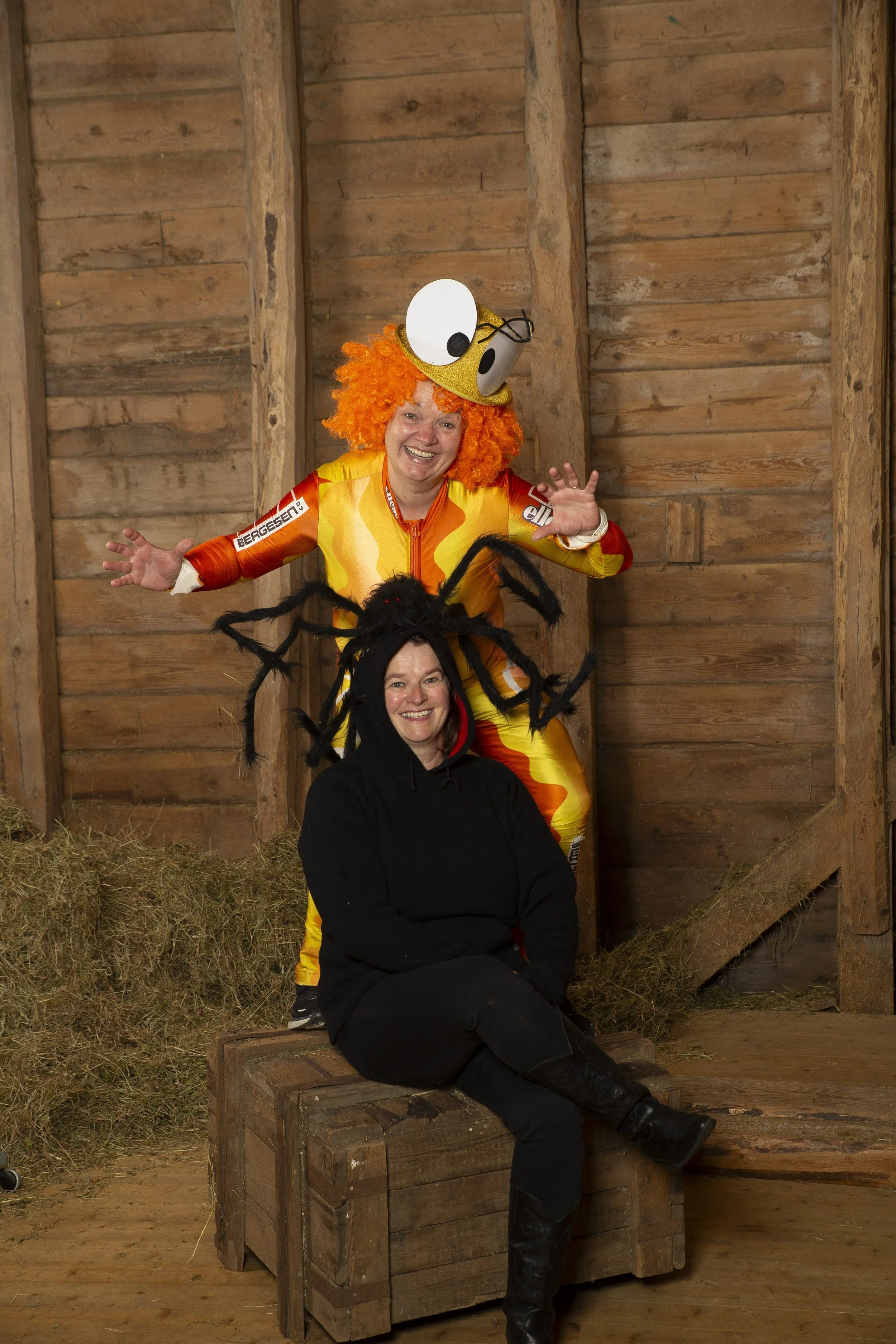 Leik og moro med de tilsette i Aadland gards- og friluftsbarnehage