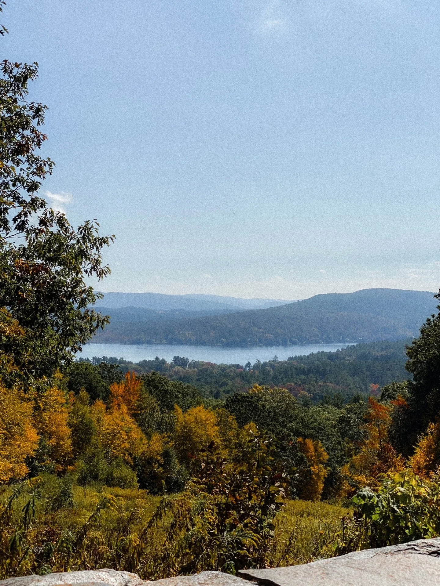 back just in time for the most beautiful time of the year 🍂 #brksbnd #berkshires #leafpeeping #foliage
