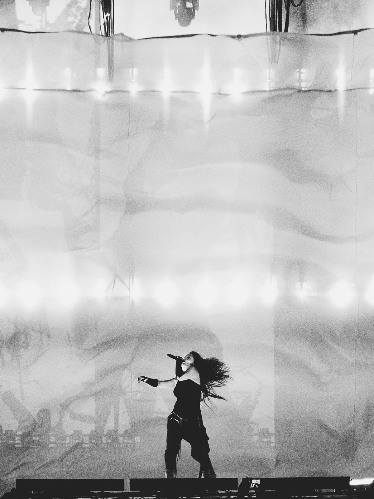 EVANESCENCE // 2026