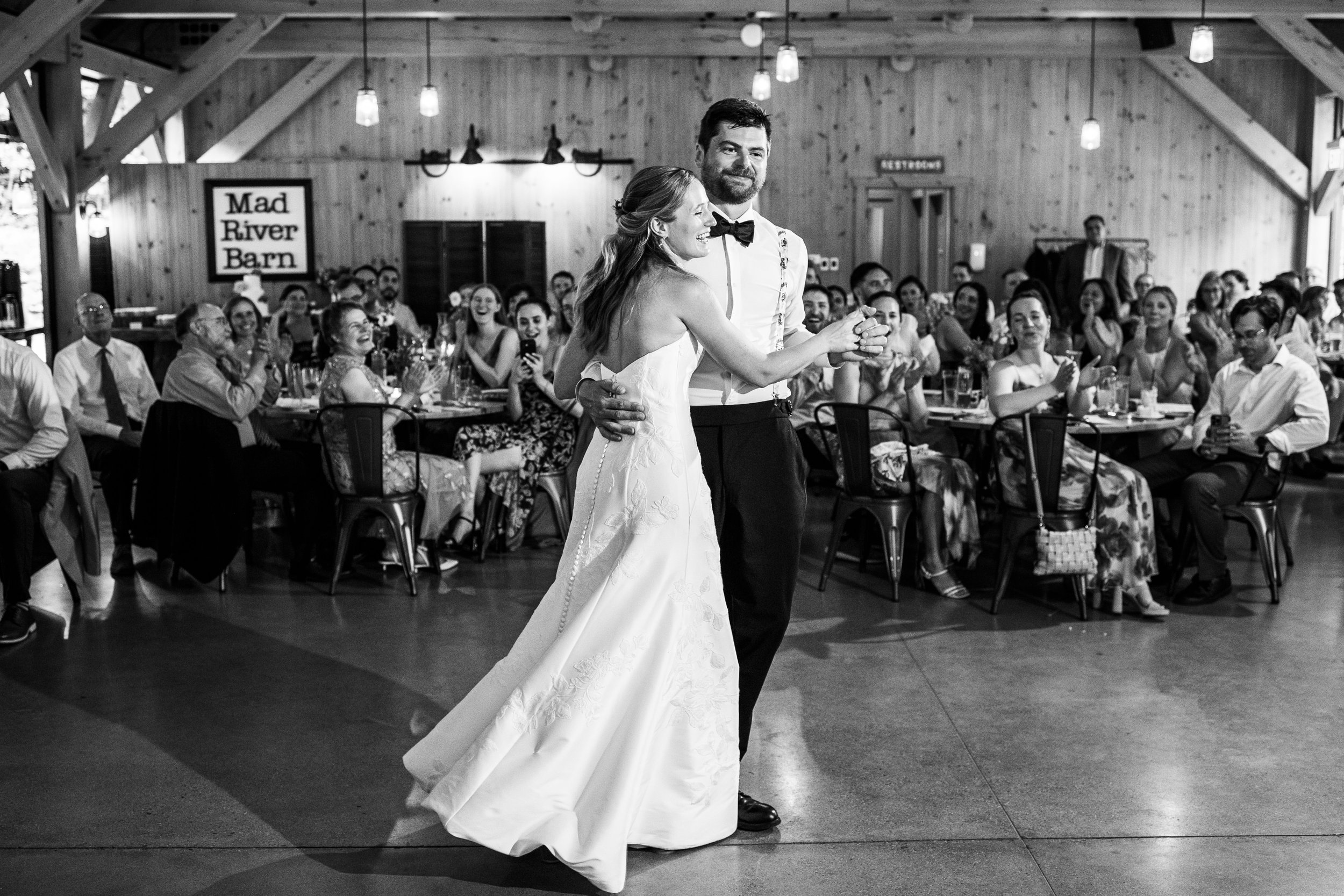mad-river-barn-wedding-dance-floor-613.jpg