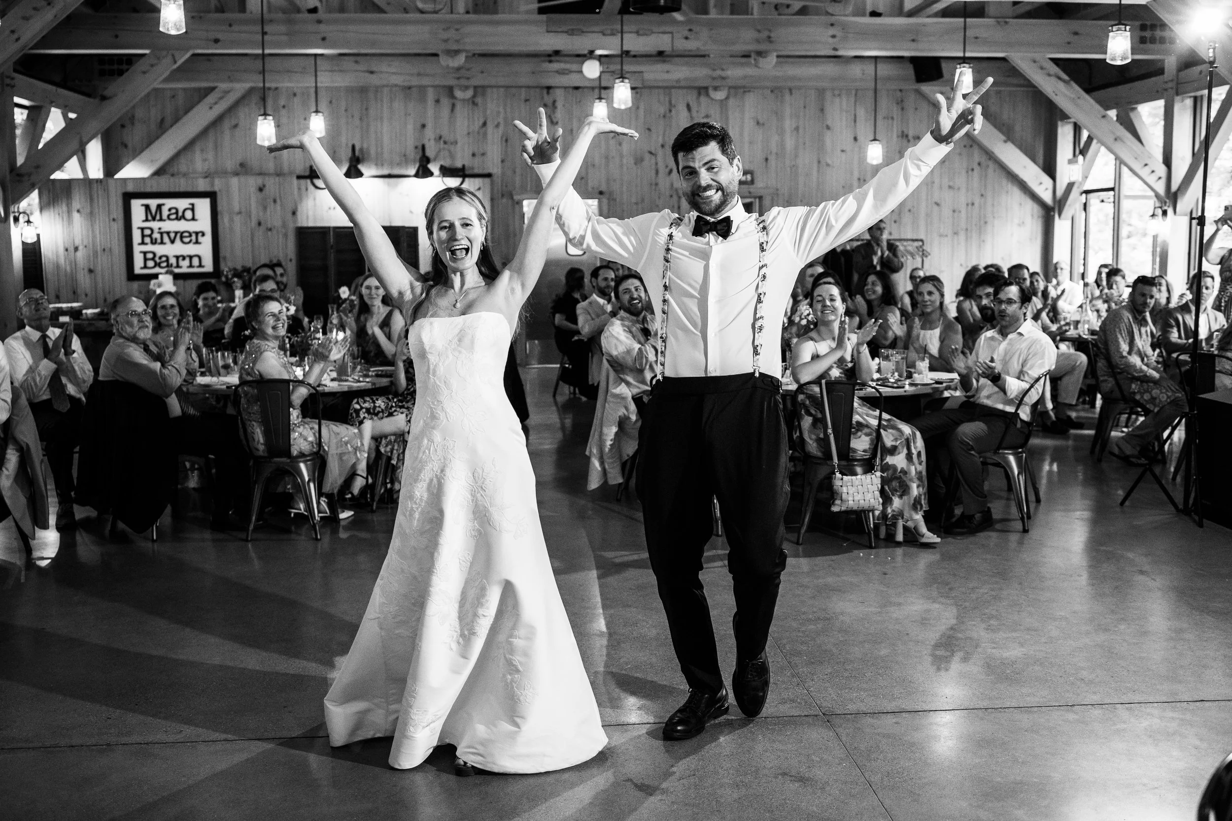 mad-river-barn-wedding-dance-floor-615.jpg