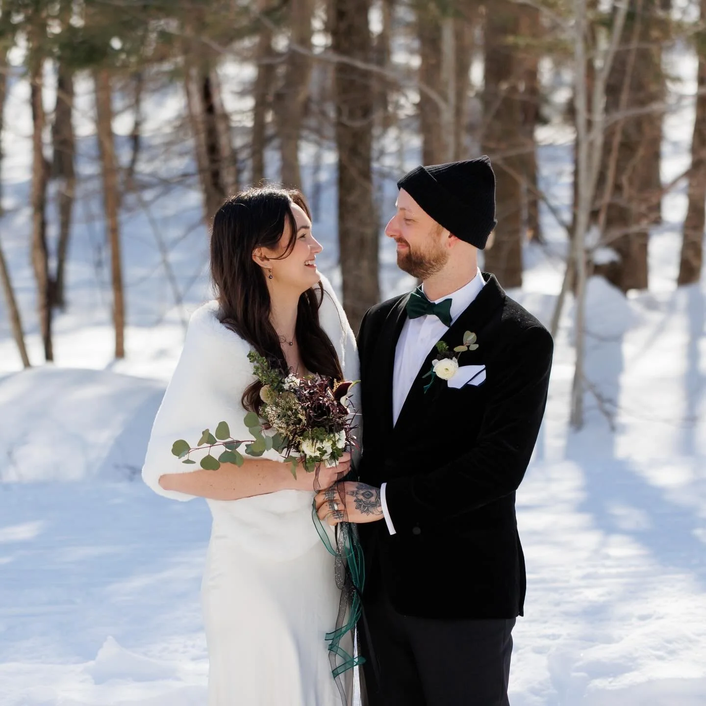 So honored to have this winter wedding moment featured on Vermont Weddings Best of Wedding Style 🤍
Proof that personal style + staying warm is always in season ❄️

#VermontWeddings
#VermontWeddingPhotographer
#WinterWeddingVermont
#VermontWeddingSty