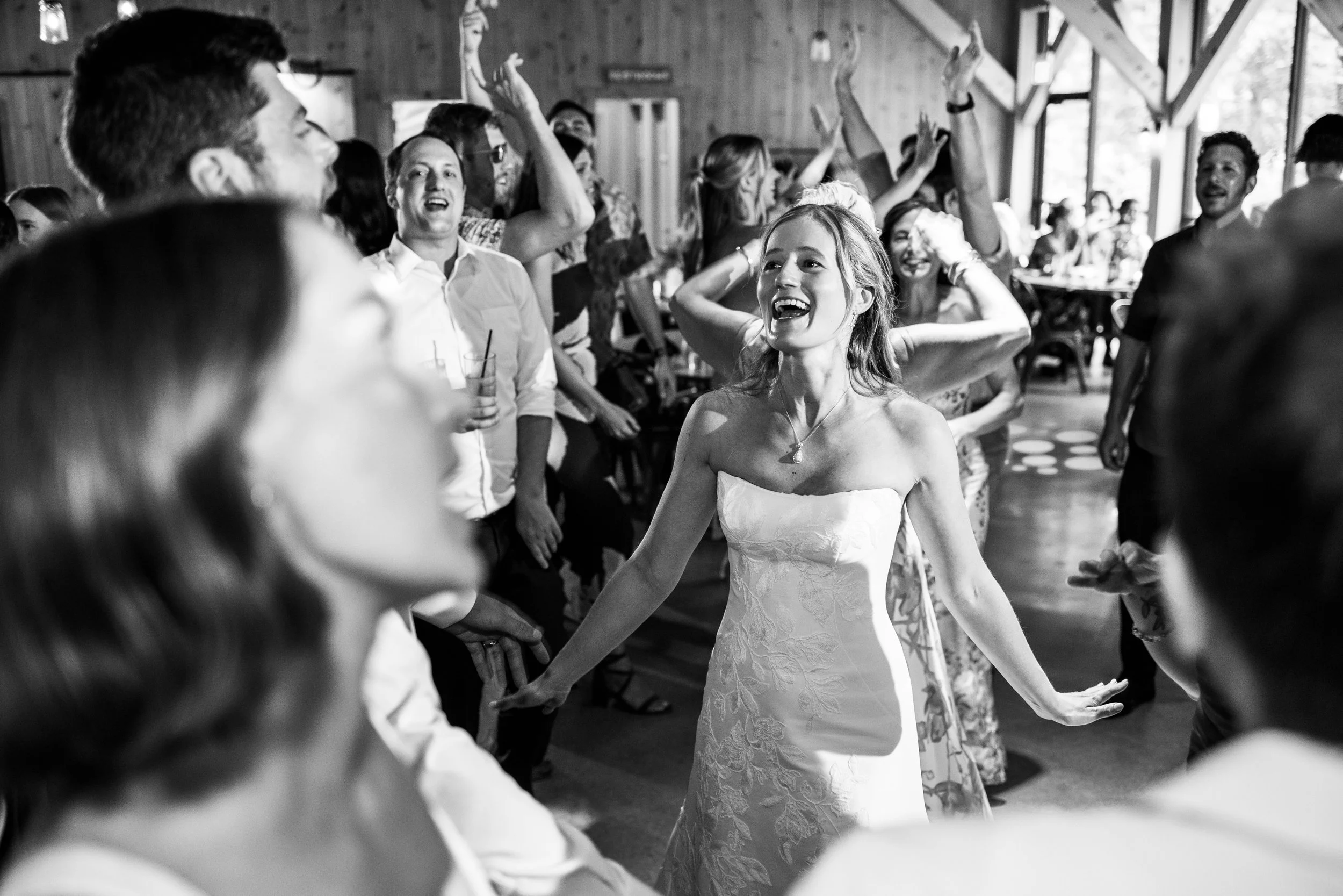 mad-river-barn-wedding-waitsfield-vermont-760.jpg