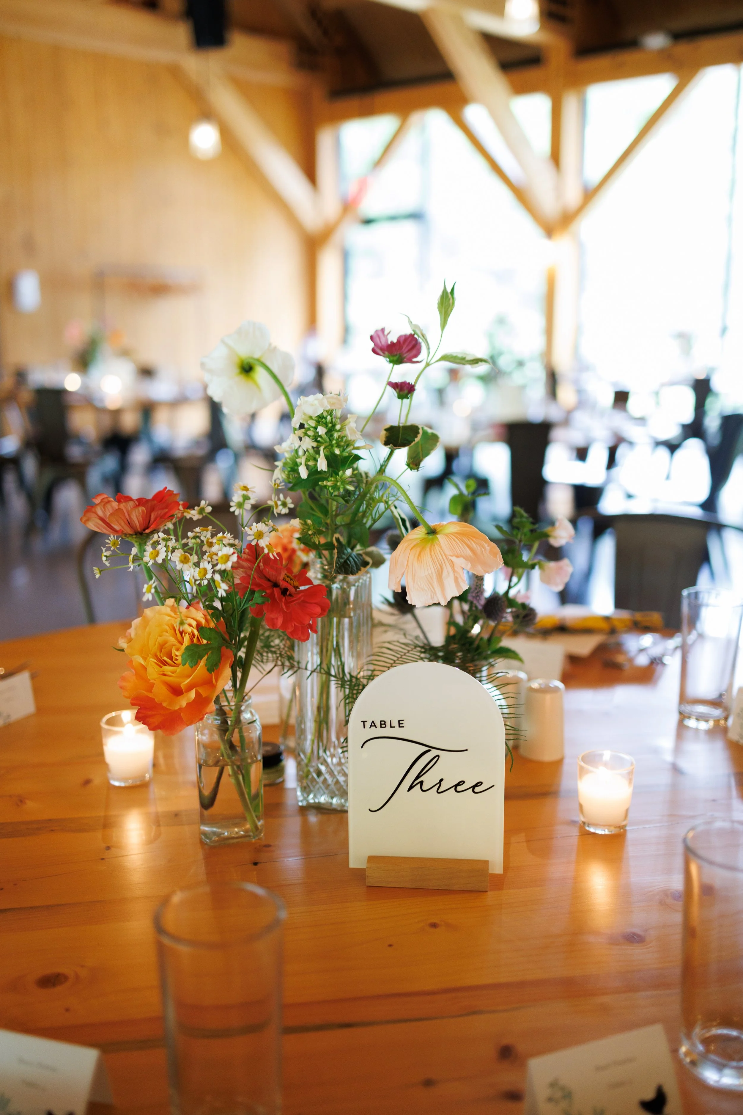 mad-river-barn-wedding-waitsfield-vermont-521.jpg