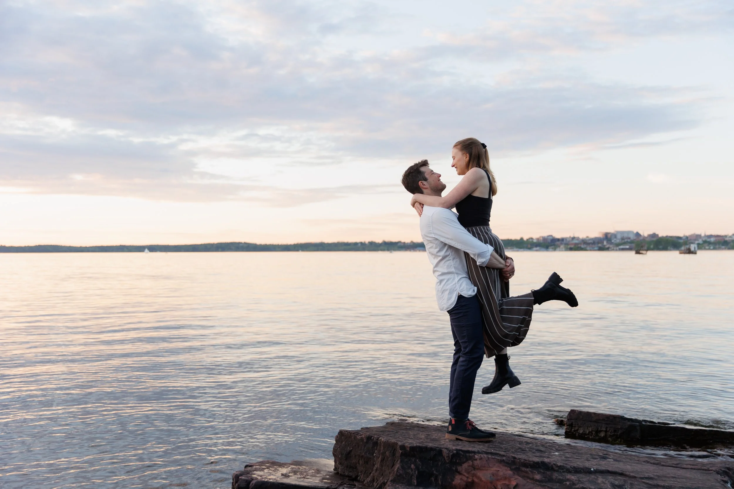 oakledge-park-south-burlington-vermont-engagement-session-061.jpg