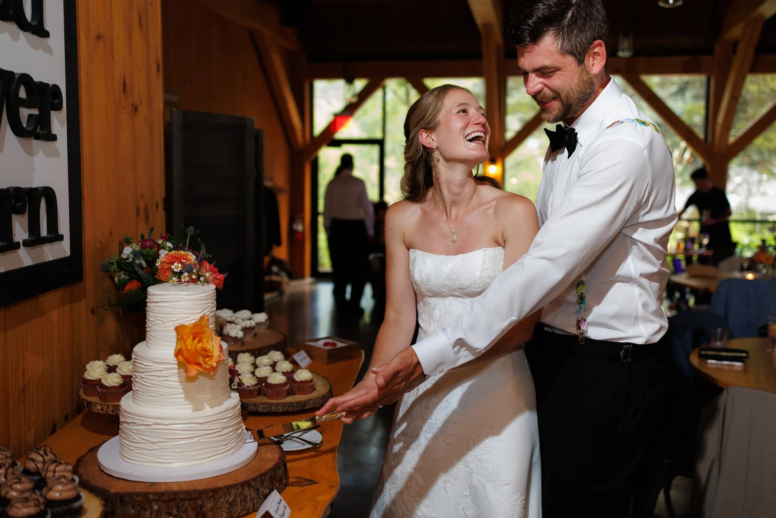 mad-river-barn-wedding-waitsfield-vermont-784.jpg