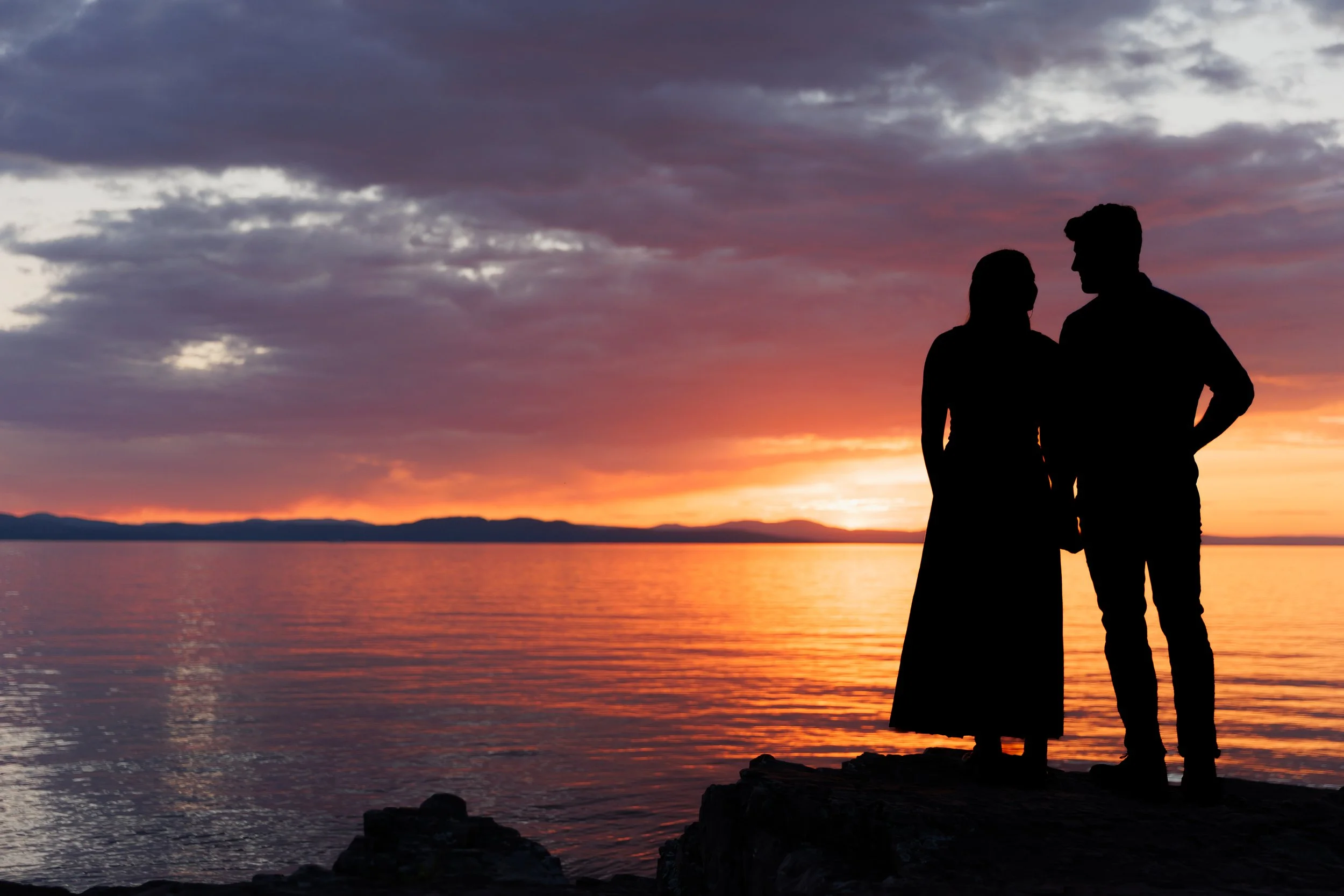 oakledge-park-south-burlington-vermont-engagement-session-121.jpg