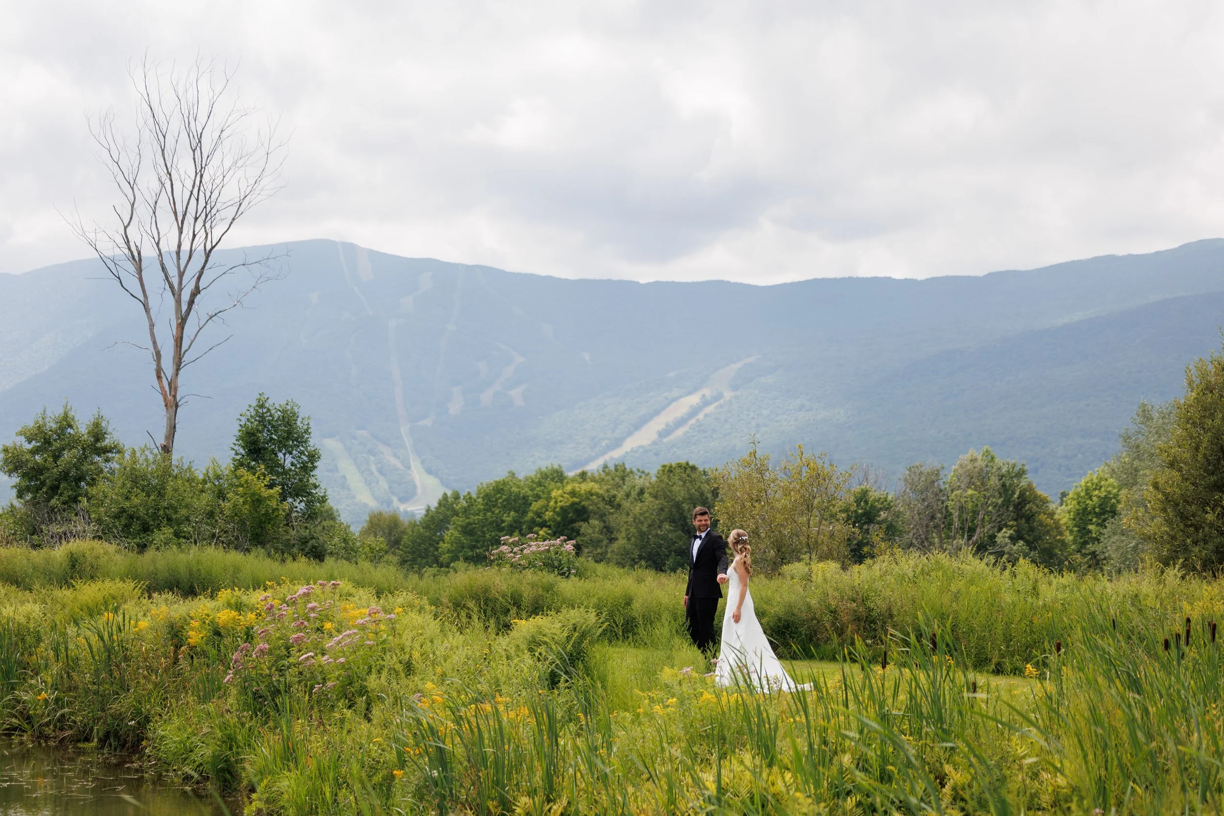 mad-river-barn-wedding-waitsfield-vermont-136.jpg