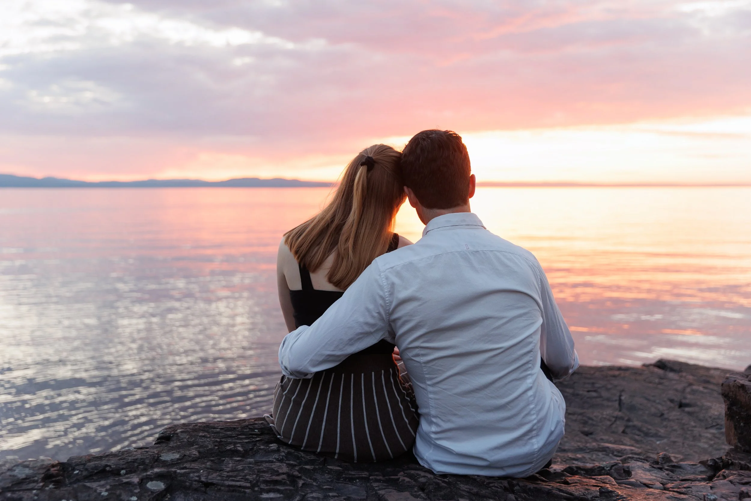 oakledge-park-south-burlington-vermont-engagement-session-130.jpg