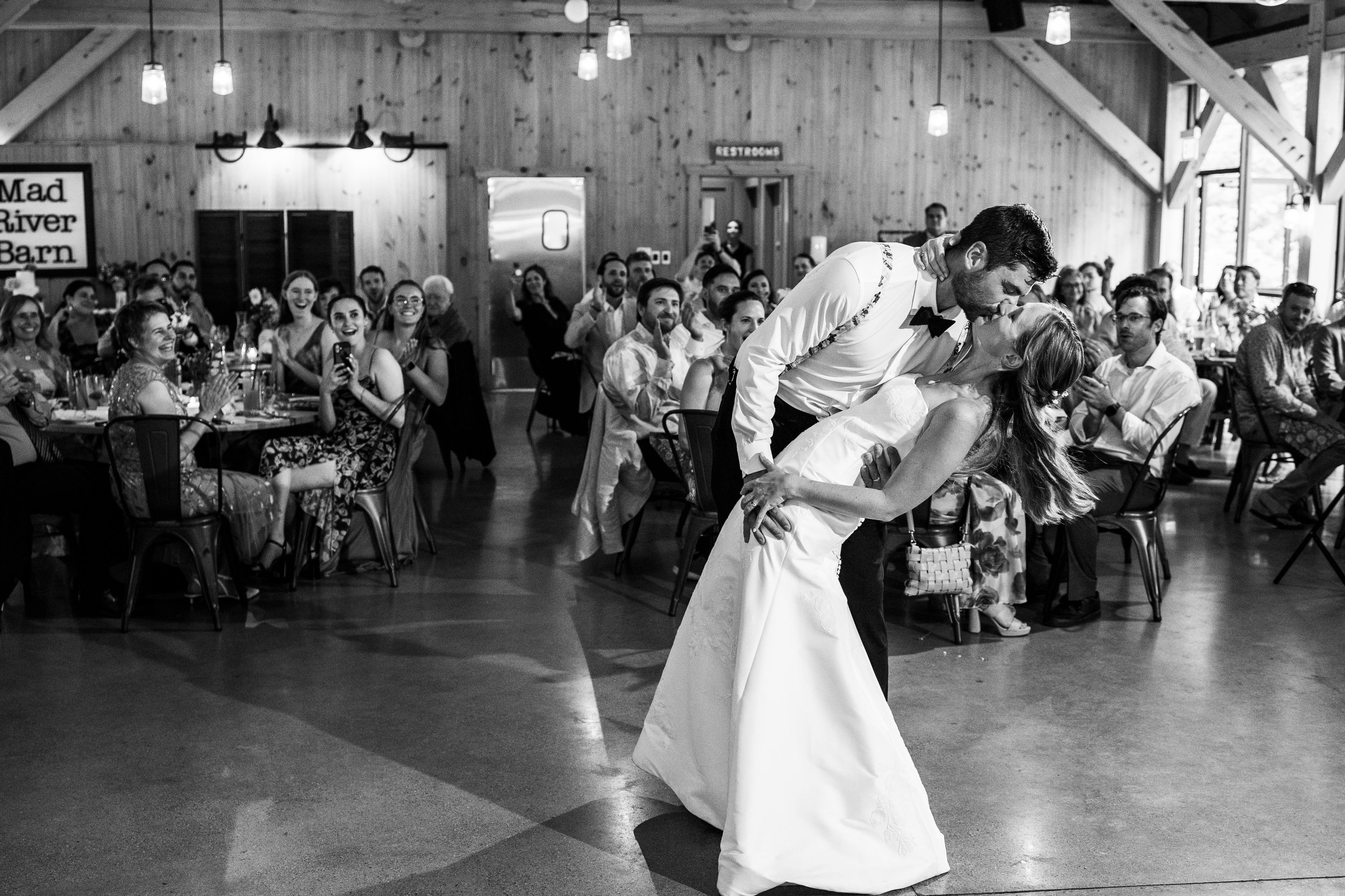 mad-river-barn-wedding-dance-floor-604.jpg