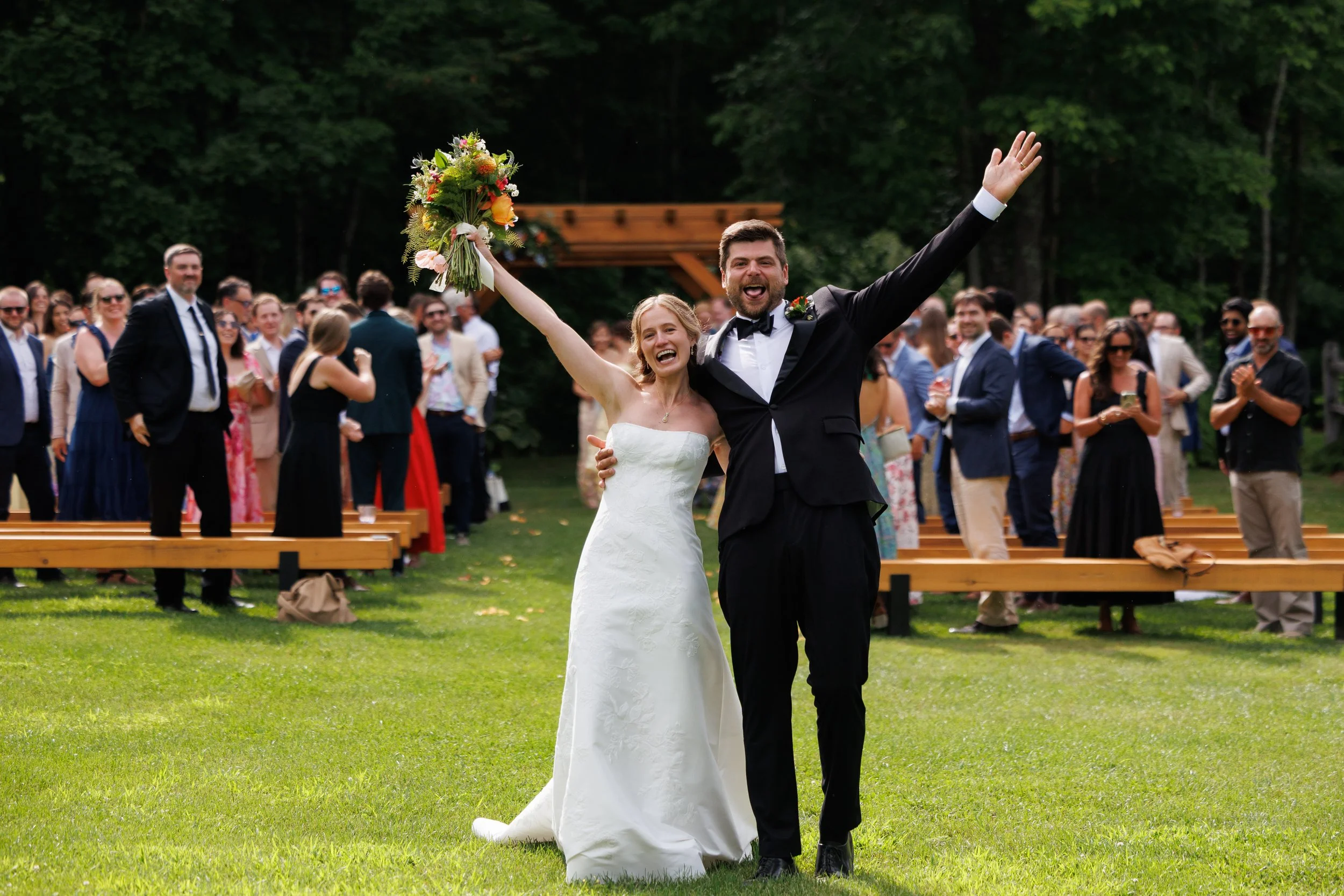 mad-river-barn-wedding-ceremony-waitsfield-vermont-493.jpg