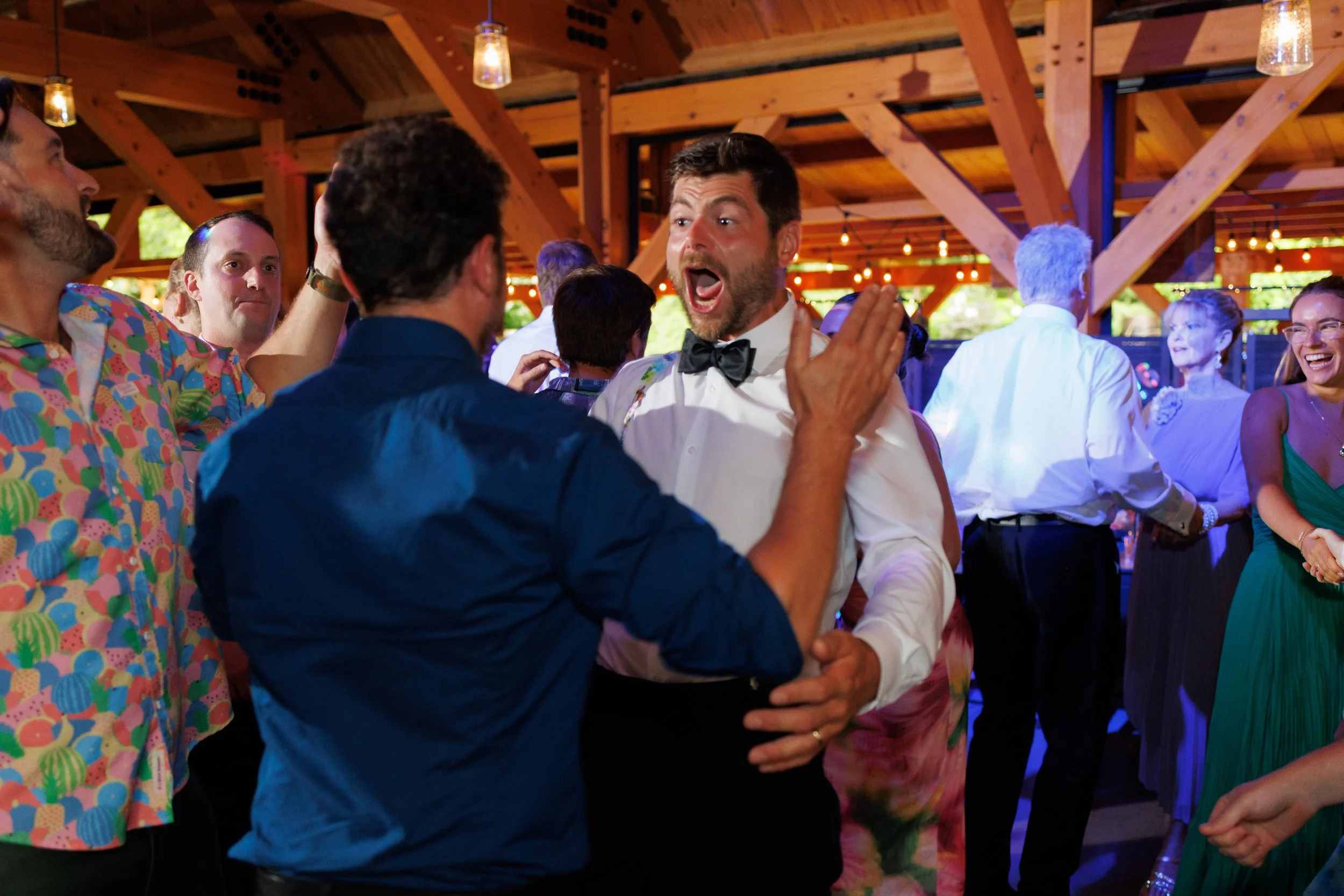 mad-river-barn-wedding-waitsfield-vermont-739.jpg