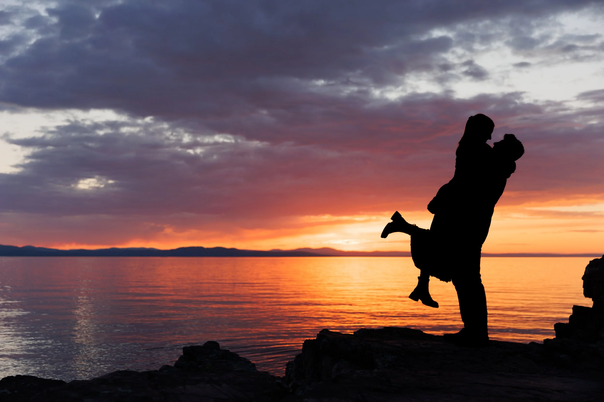 oakledge-park-south-burlington-vermont-engagement-session-127.jpg
