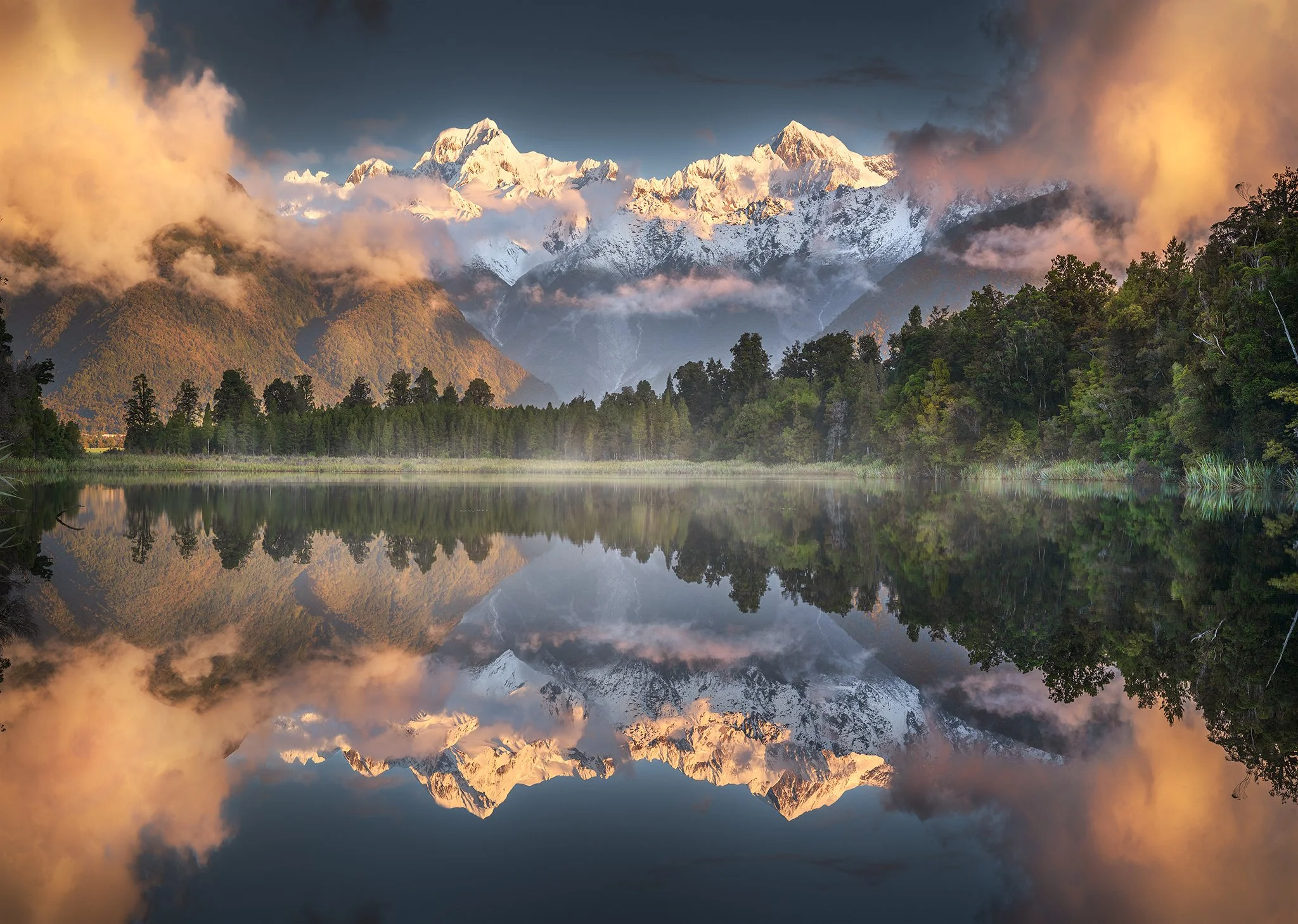 Lake Matheson 2048px.jpg