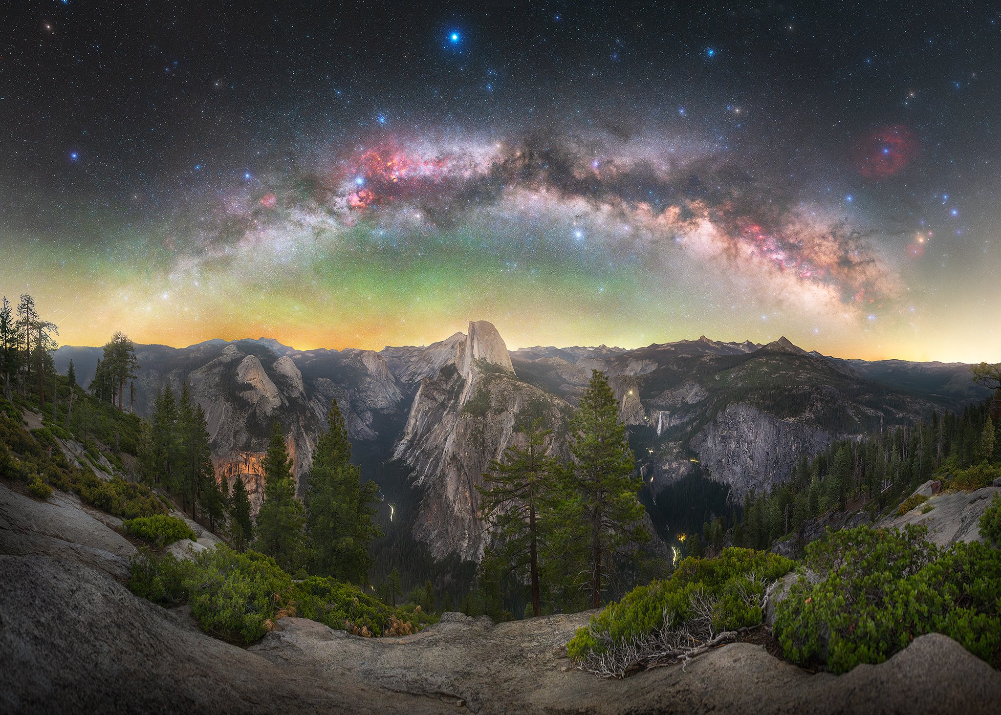 Glacier Point Yosemite 2048px.jpg