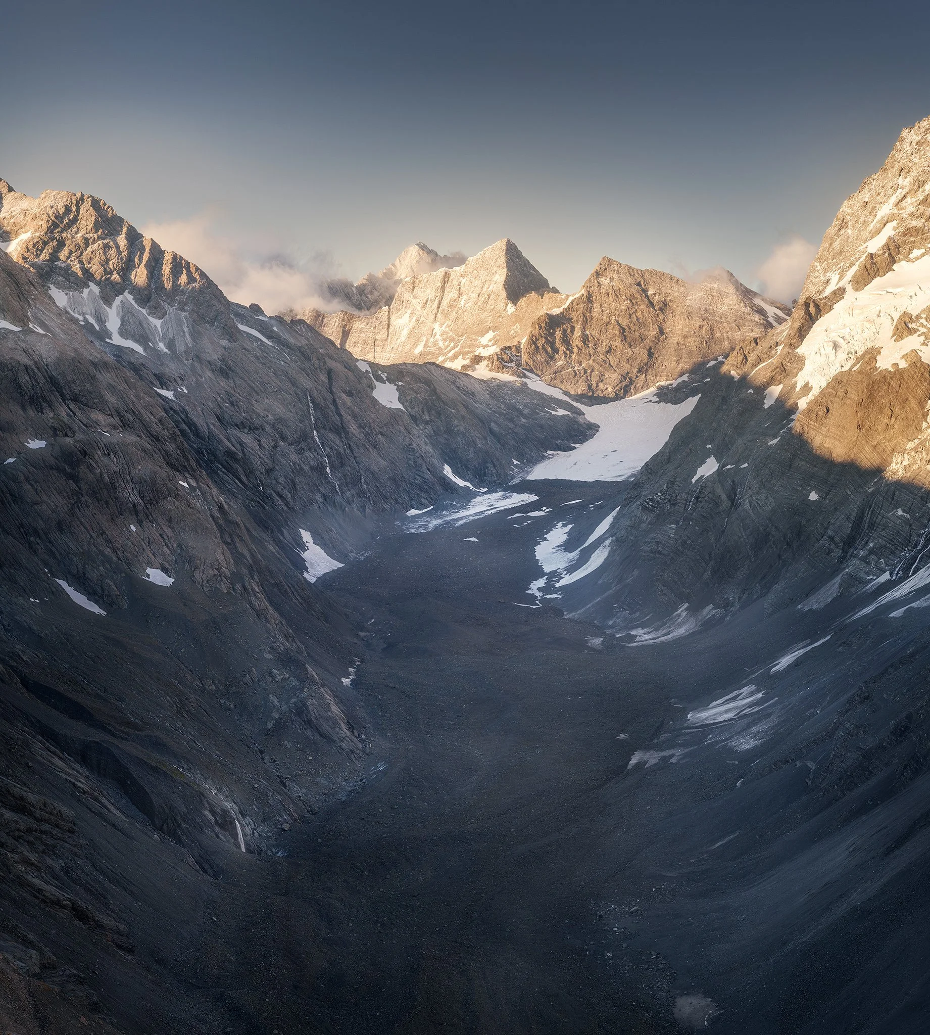 Mueller Glacier 2048px.jpg