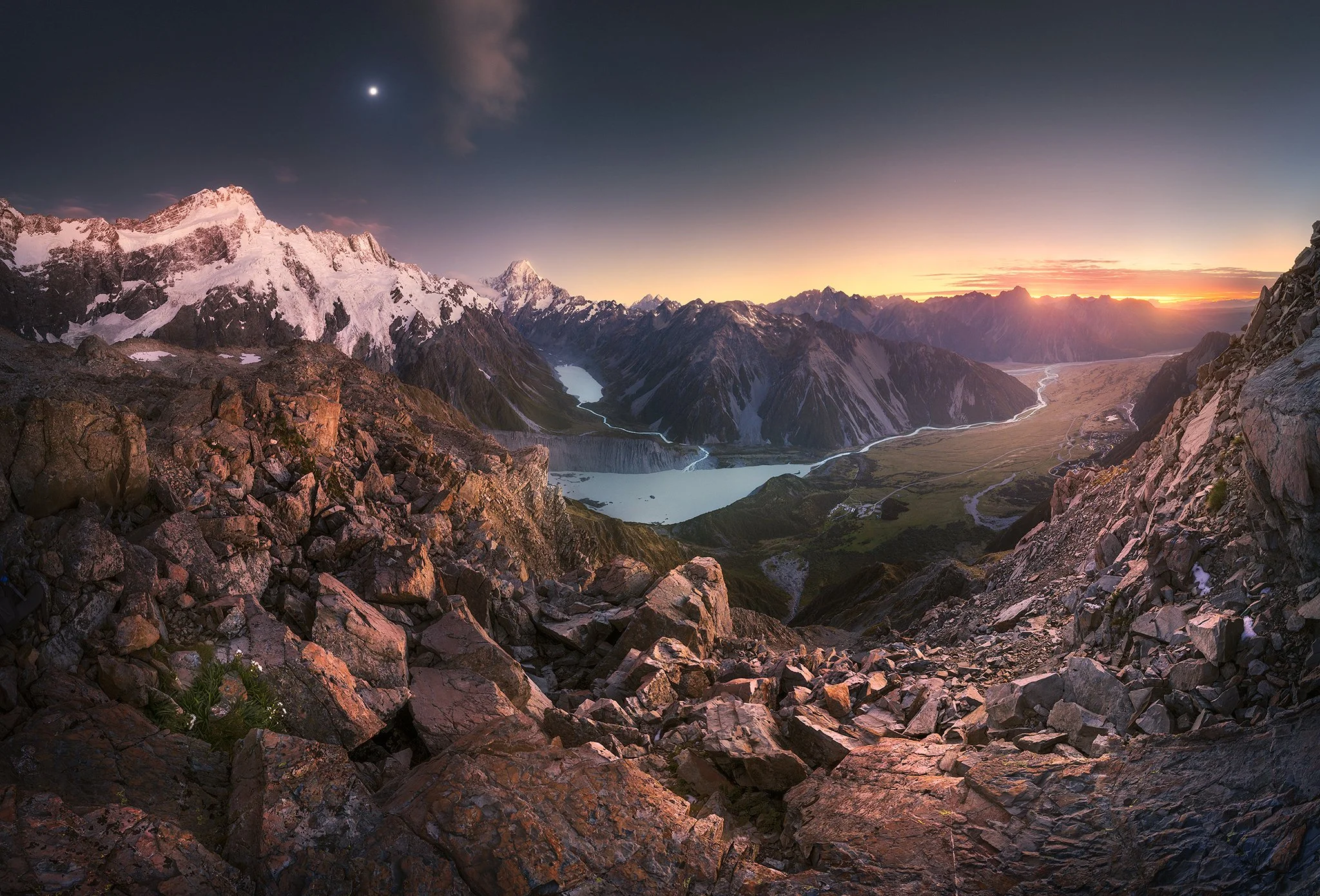 Mueller Panorama 2048px.jpg