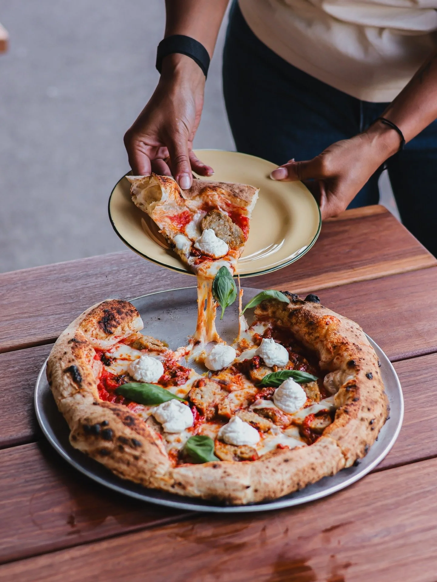 We said what we said.
Best pizza in Annandale according to us.
Try it and argue later. 🍕😏

#EmpireHotel #AnnandaleFood #SydneyPizzaLovers #InnerWestEats